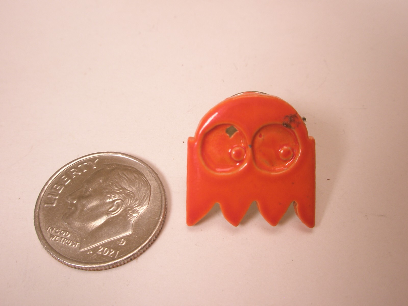 Pacman Ghost Orange CERAMIC Vintage Tie Tack Lapel/Hat Pin video games m49
