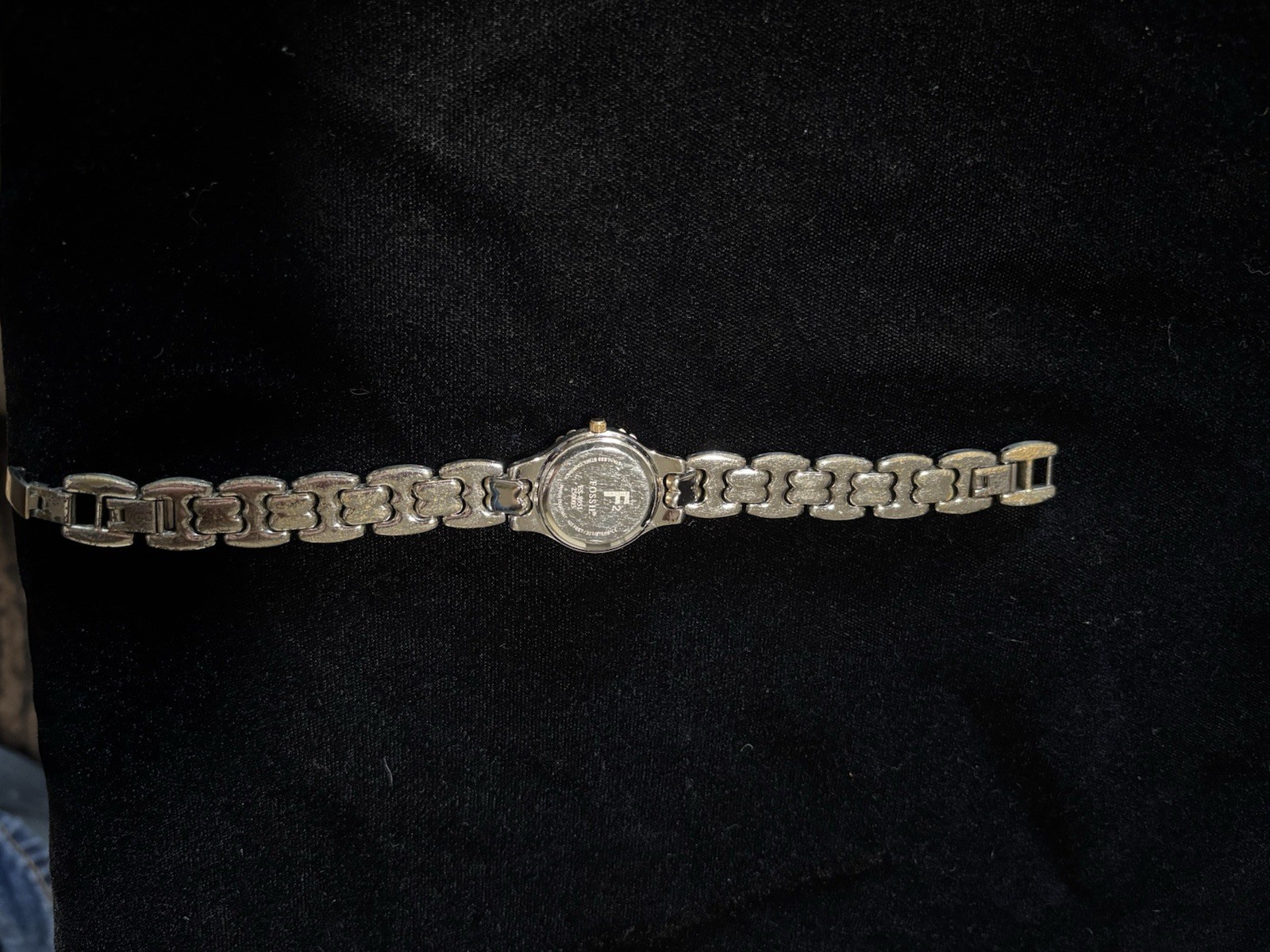 Fossil F2 Women’s Two-Tone Gold/Silver Quartz Analog Watch Roman Metal Bracelet