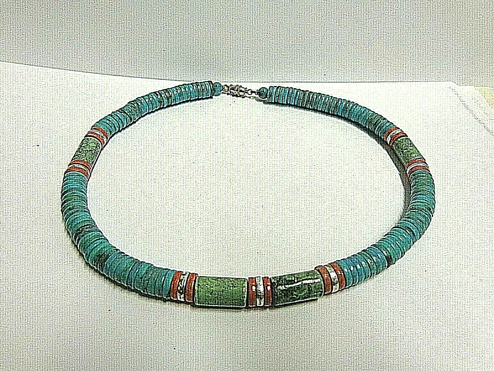 turquoise/red coral type necklace rd disc shaped pcs sz 15in lg screw catch