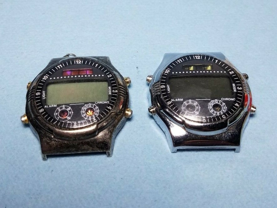 LOT OF 2 VINTAGE UKNOWN WATCHES FOR PARTS