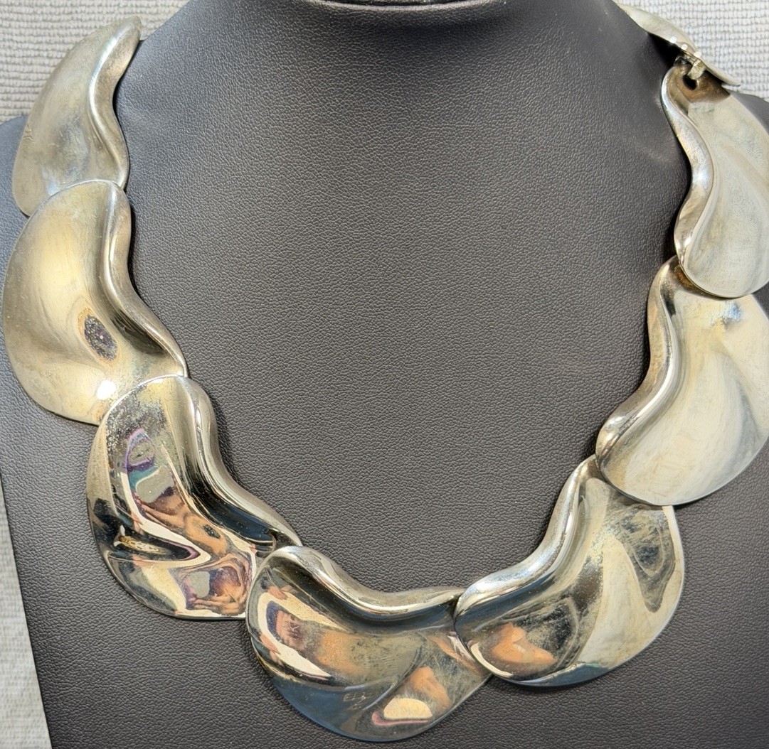 Vintage Modernist Statement Necklace Silver Tone Mirror Finish Chunky Collar