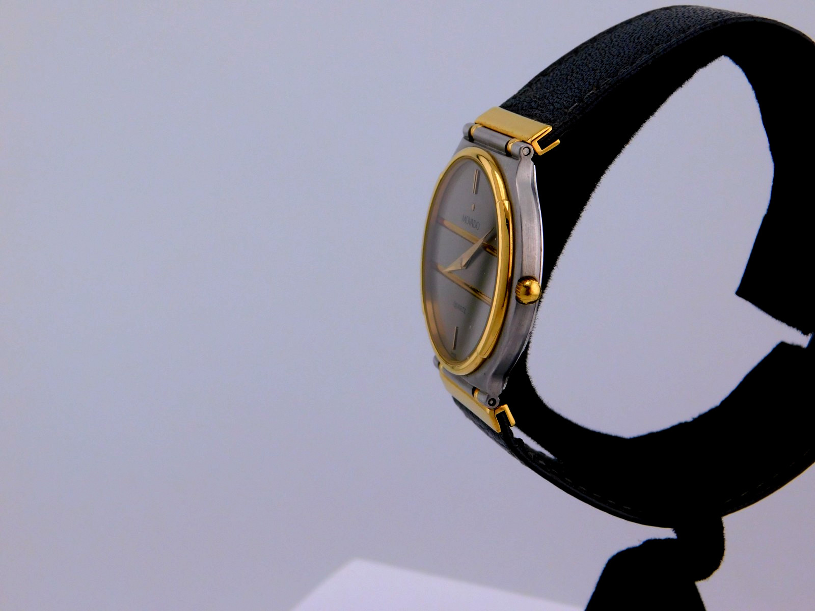 MOVADO 87-33-871 TWO-TONE 18K GP 5J SWISS QUARTZ MENS WRISTWATCH RARE W/BOX