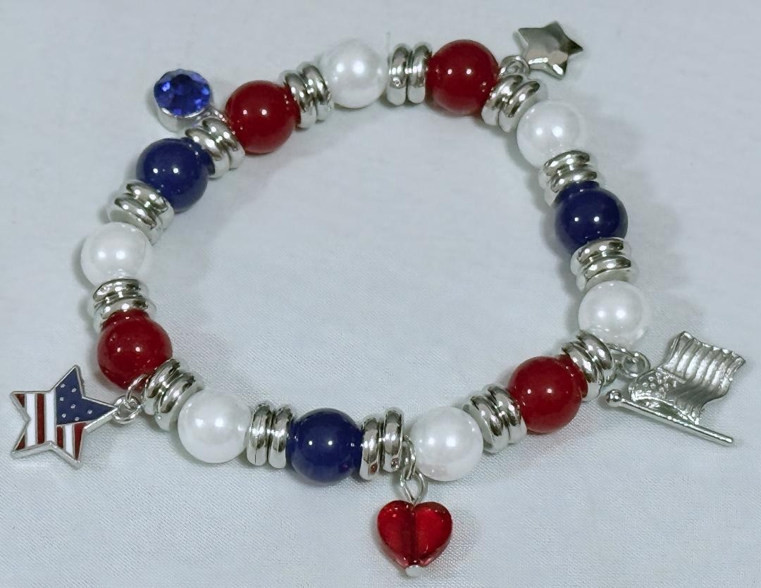 PATRIOTIC STRETCH BRACELET CHARMS RED WHITE BLUE OPAQUE BEADS FREE USA SHIPPING