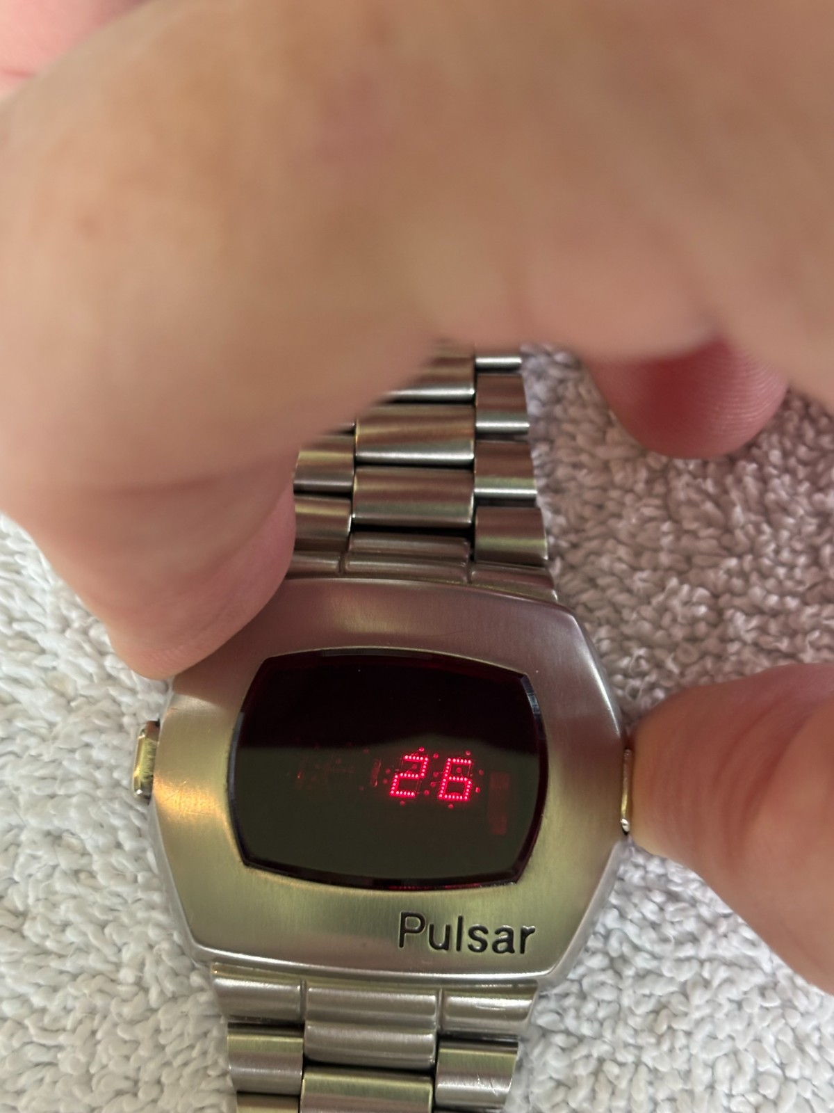 Pulsar P3 LED working perfectly and bright crystal is perfect