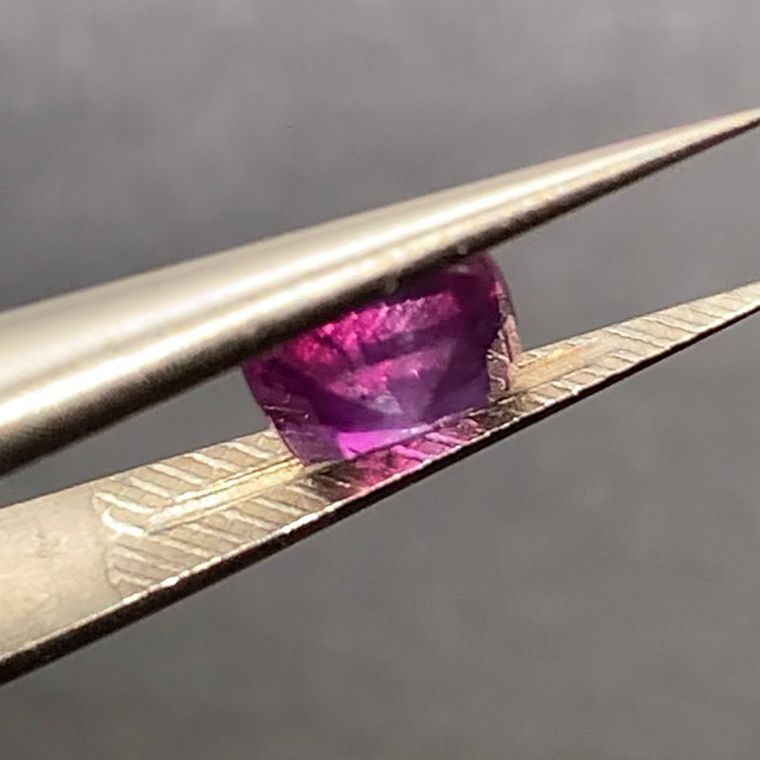 0.85Ct Natural Rare Purplish Pink Kashmir Sapphire