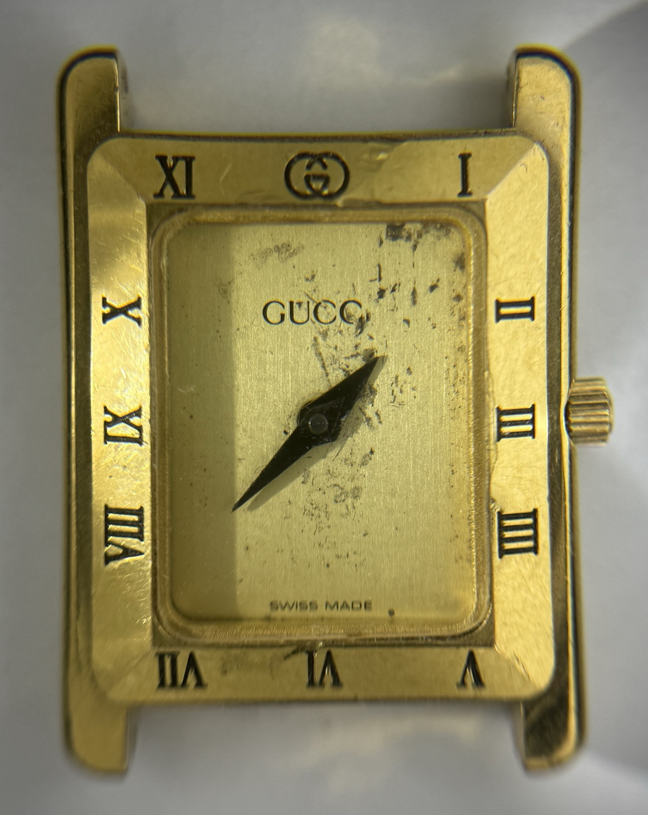 Vintage Gucci 4200L Watch Quartz 24mm Gold Dial Swiss Made – As Is! For Parts!