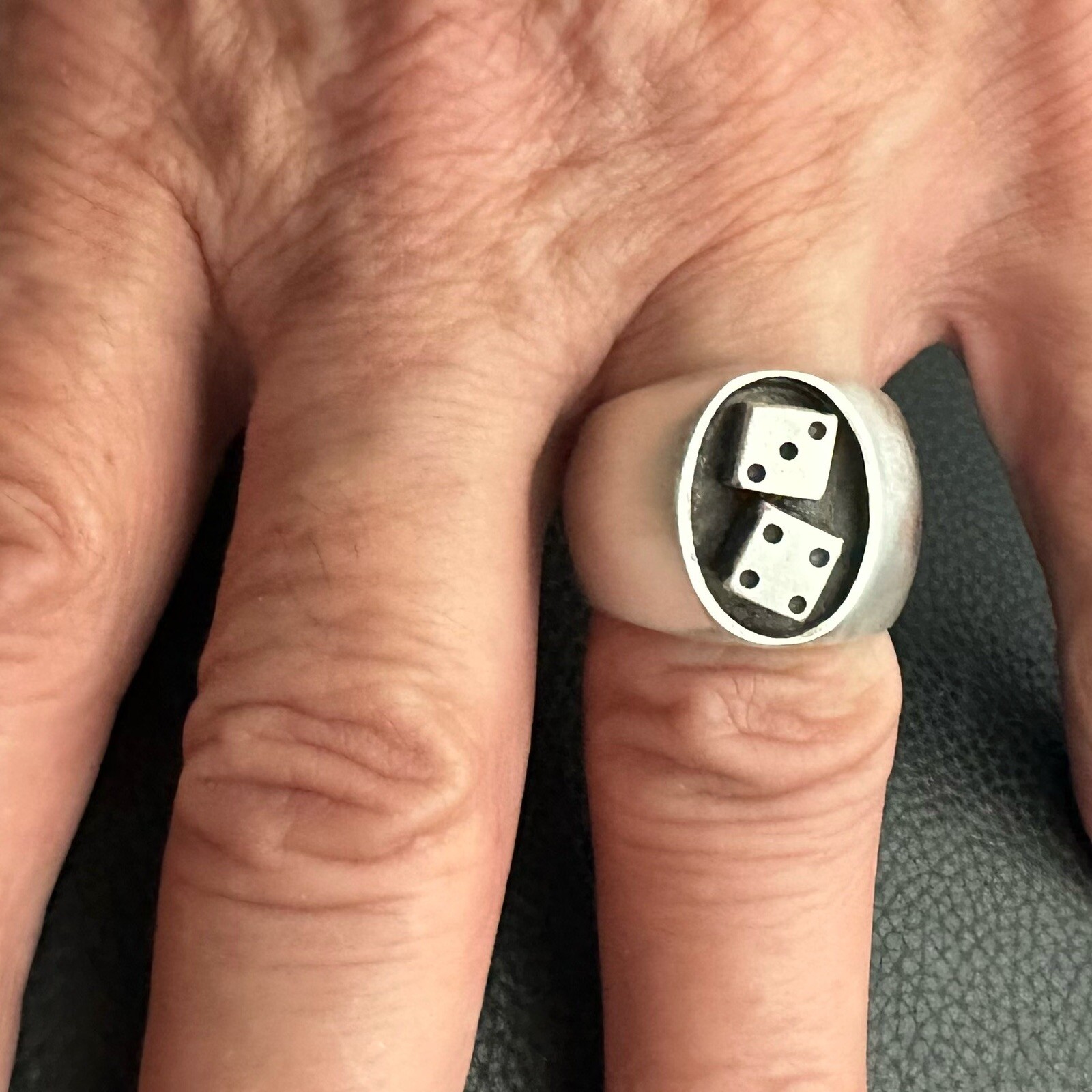 MJG STERLING SILVER LUCKY 7 TUMBLIN DICE OVAL TOP RING. 26 GRAMS. LAS VEGAS