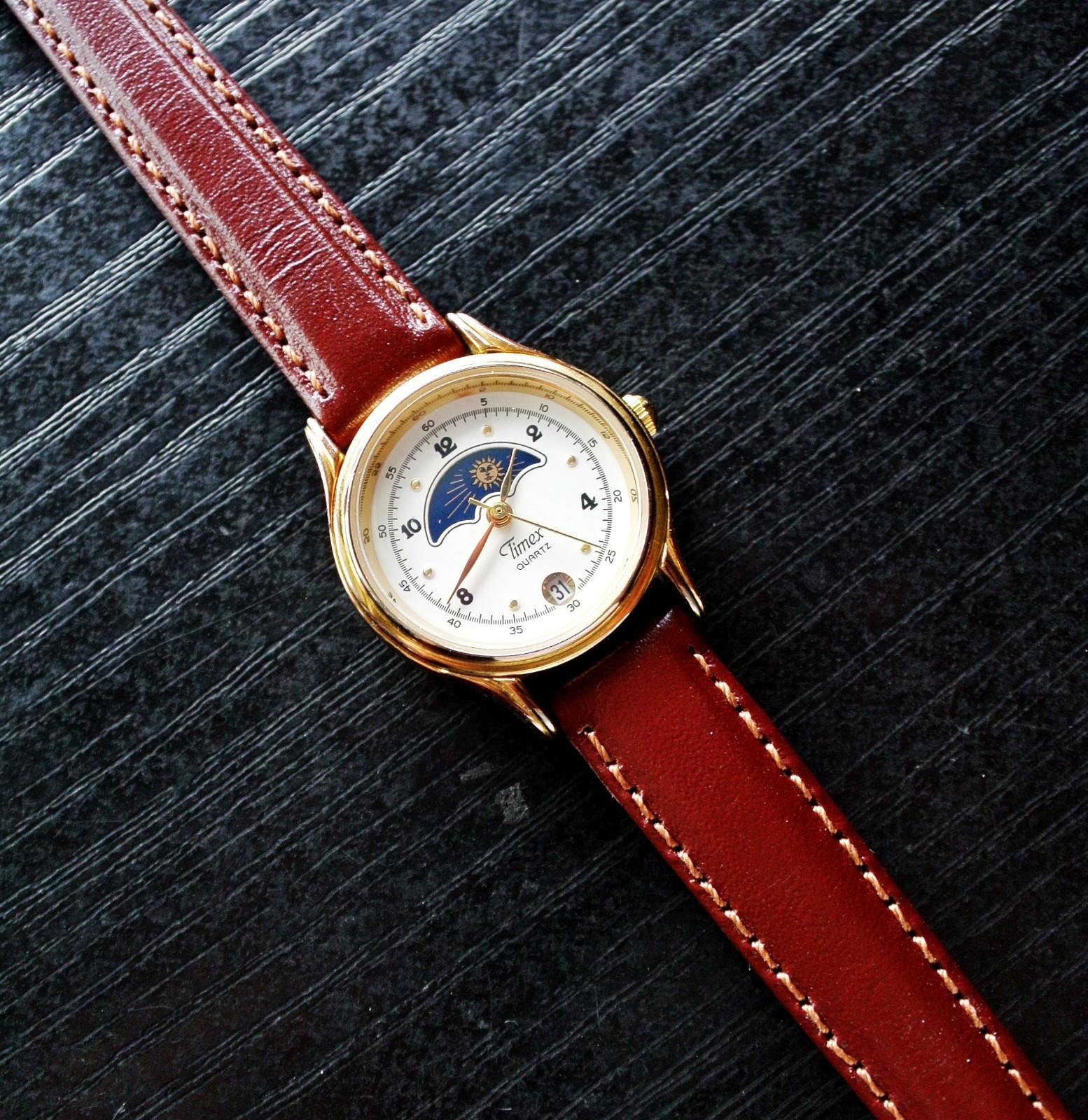 VINTAGE TIMEX DATE ELEGANT MOON PHASE QUARTZ WOMEN’S GOLDEN BROWN LEATHER WATCH