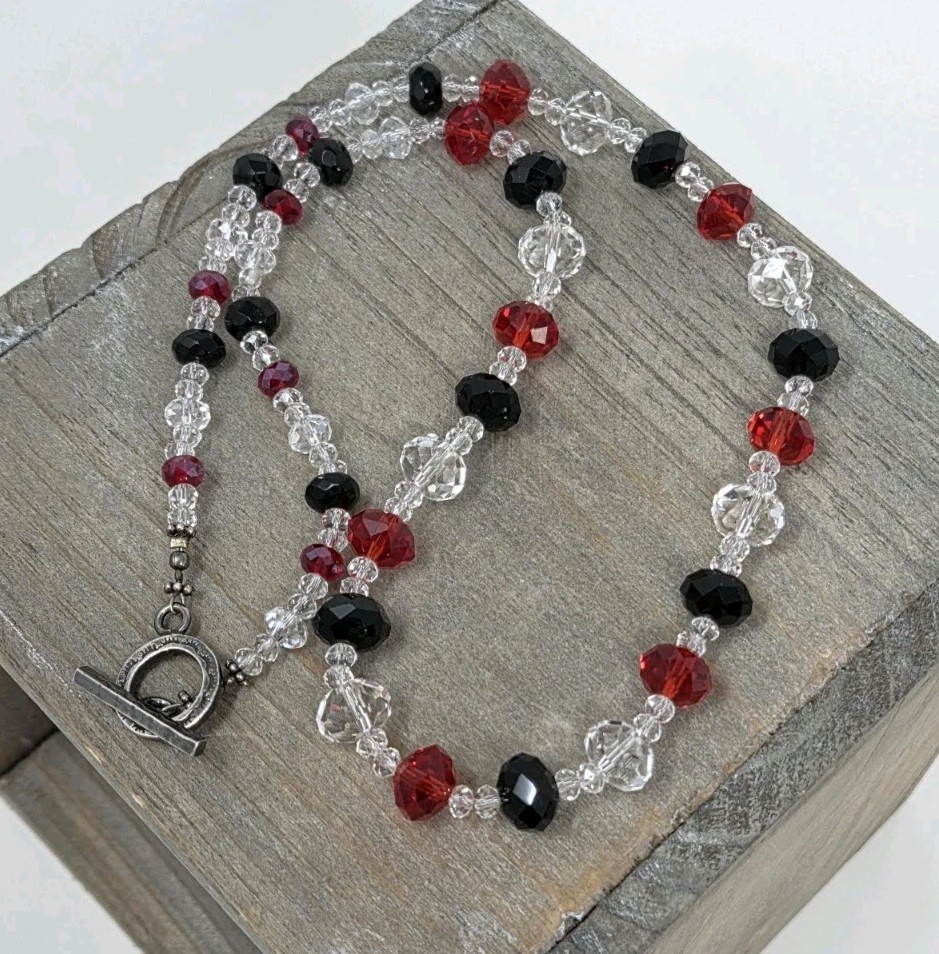 Red, Black, Clear Faceted Crystal Beaded Necklace 21 Inches Toggle Clasp Vintage