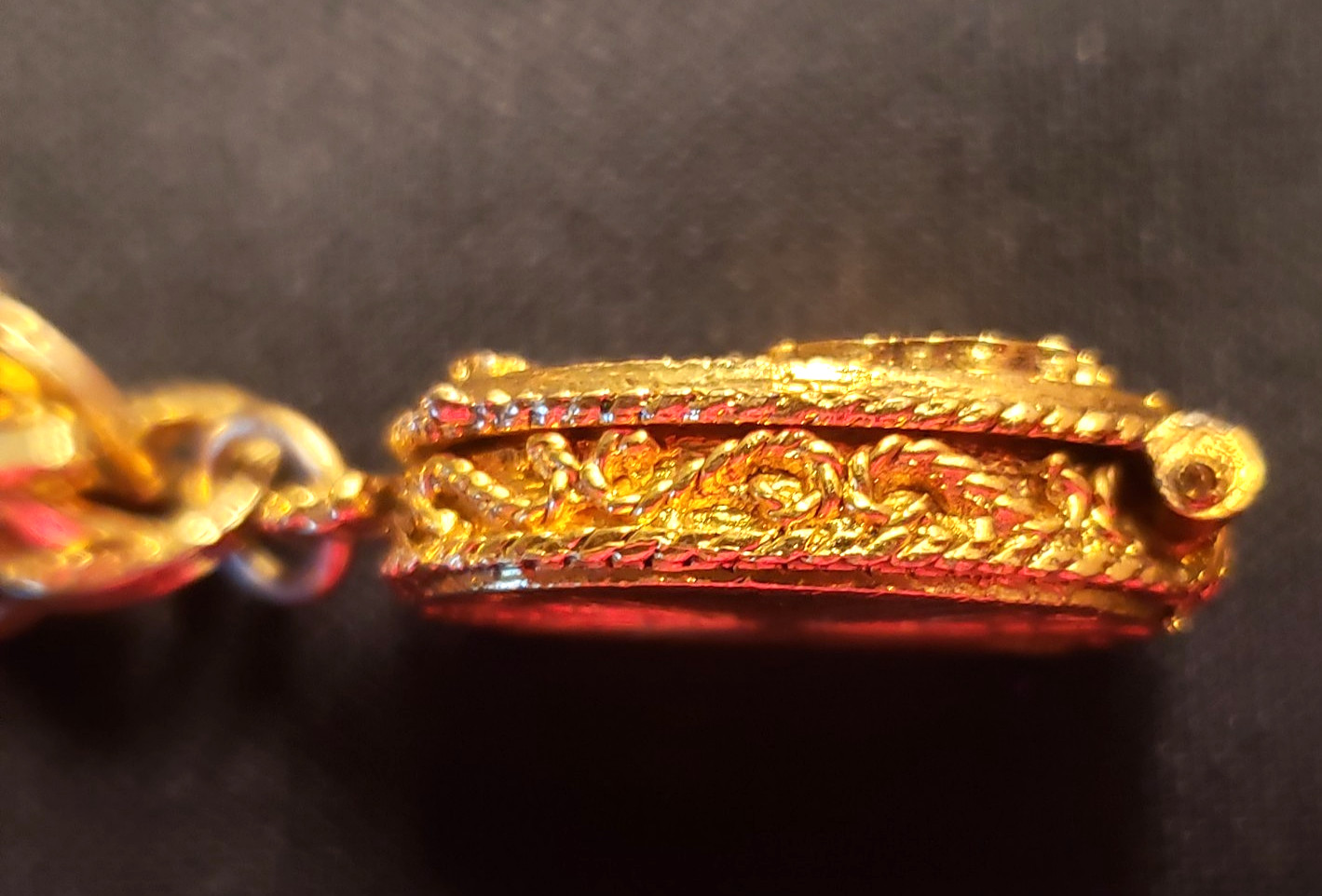 Rare Corday VTG 60s Unicorn In Captivity Solid Perfume Locket Bracelet Gold Tone