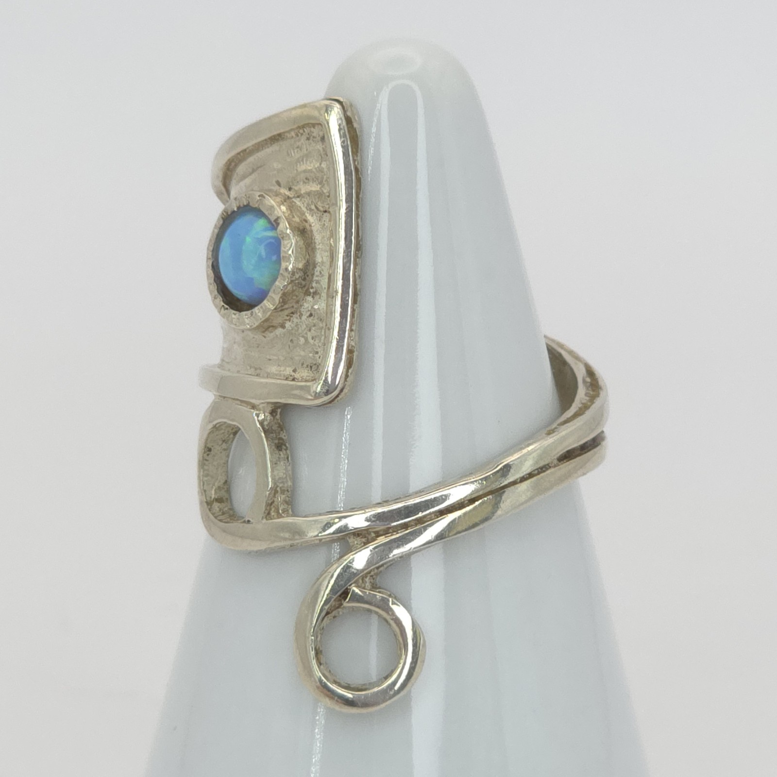 925 STERLING Silver Ring Fire Opal Native American Size 7.5 Play of Color Red
