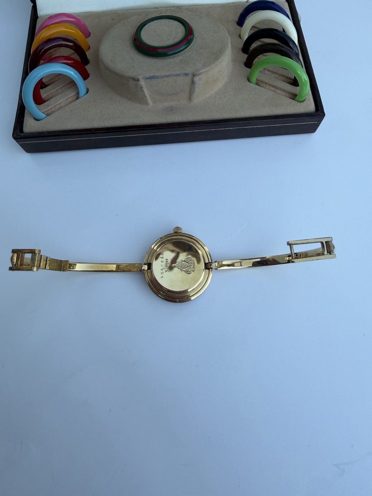 GUCCI 1100-L Change Bezel Gold Bangle Quartz Ladies Watch w/ Box