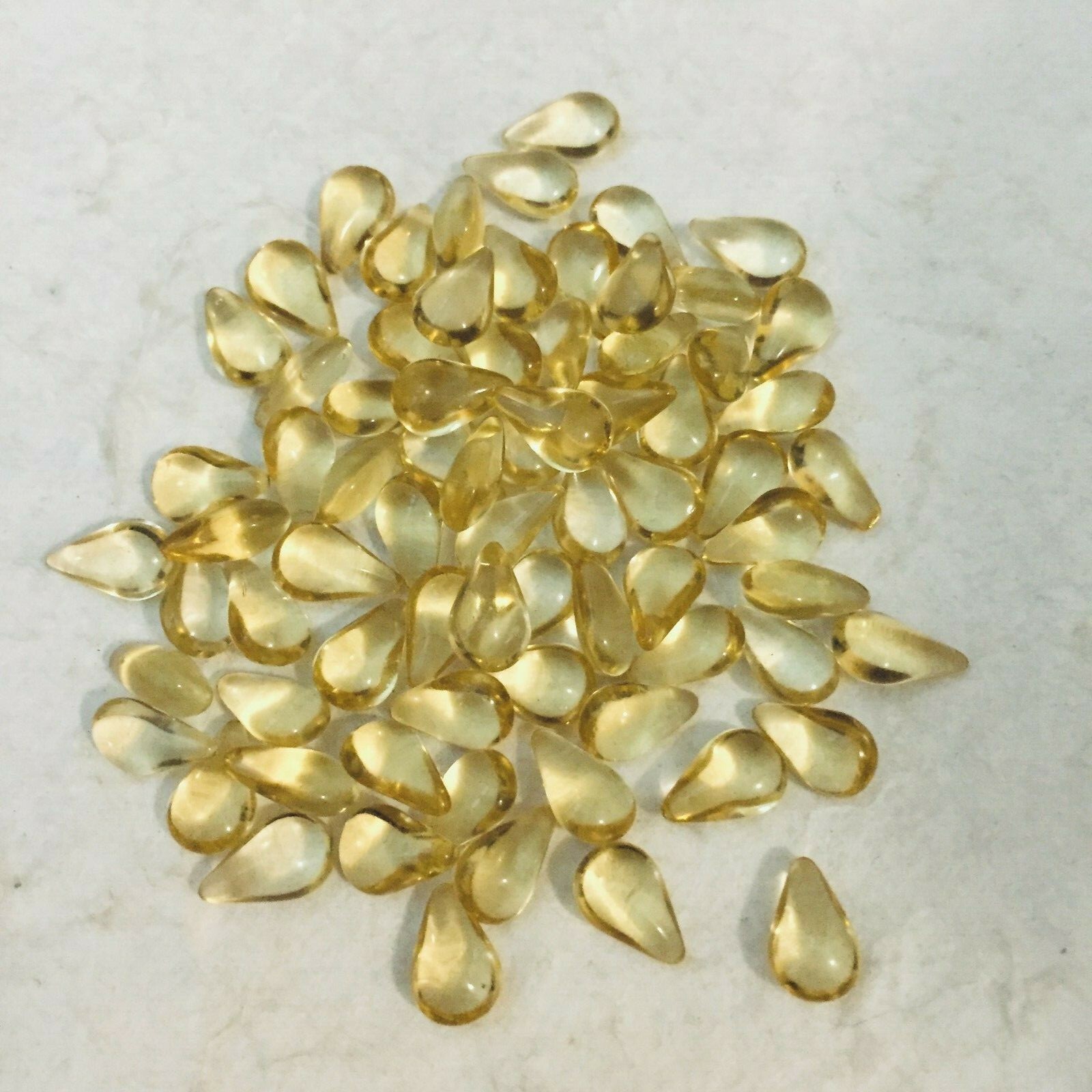 CB331 Vintage glass pears 10x6mm jonquil bombe top unfoiled (72)