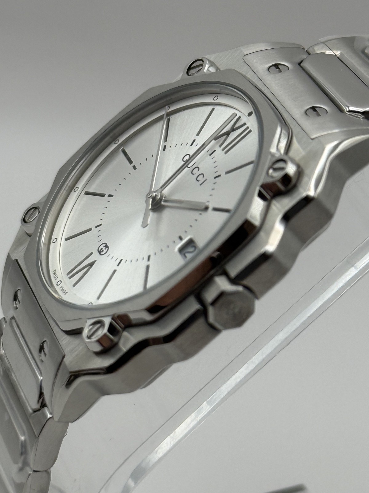 Gucci G-Flat Quartz Stainless Steel 30mm Silver Dial Women’s Watch YA166504