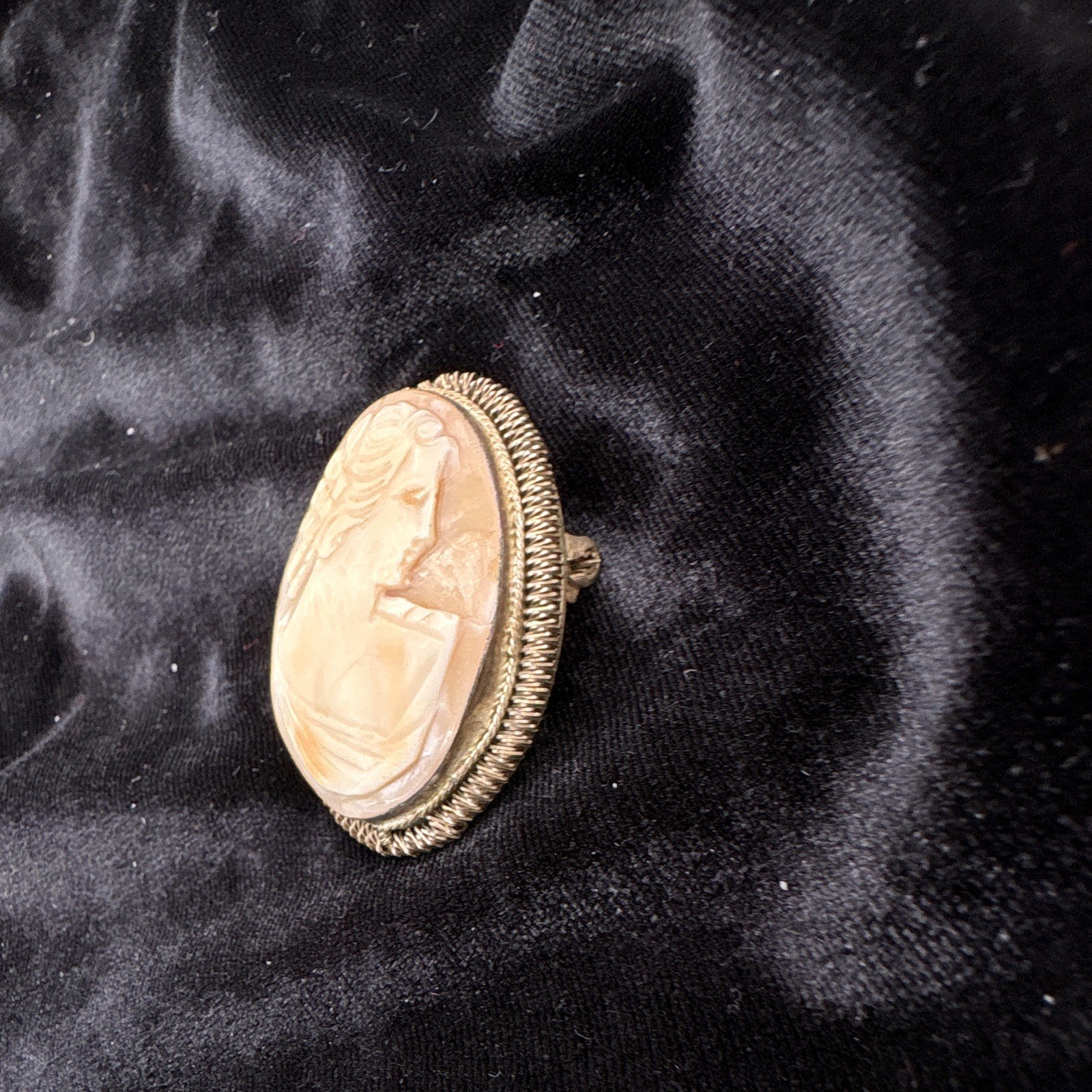 Victorian Sterling Silver Carved Shell Cameo Pendant Brooch Pin