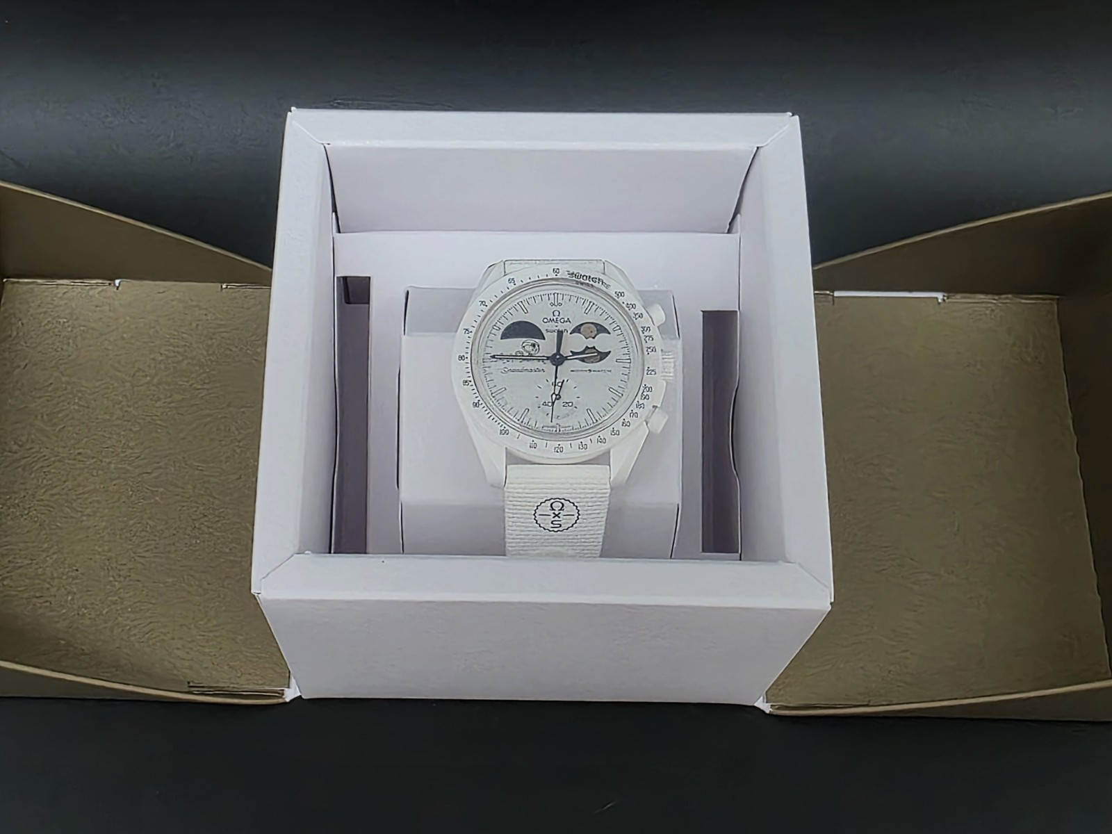 GENUINE OMEGA SWATCH MISSION TO EARTHPHASE MOONSHINE GOLD COLLECTION