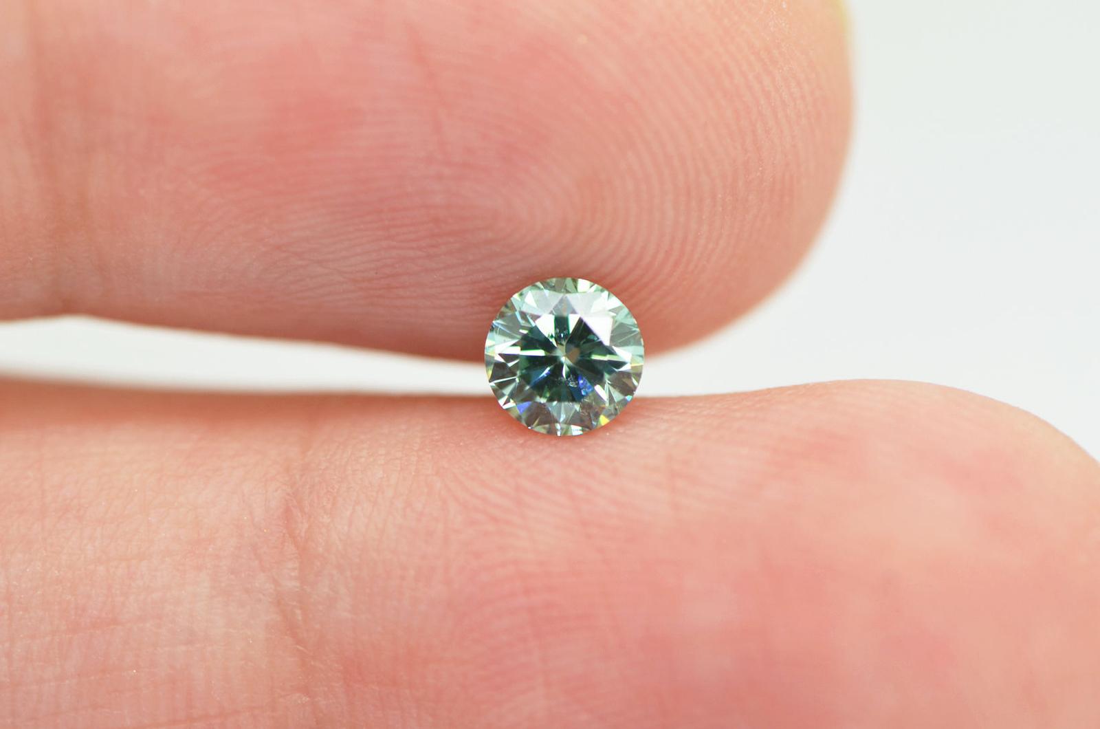 Round Shape Diamond Fancy Green Color SI1 Loose Real Enhanced 0.43 Carat 4.82 MM