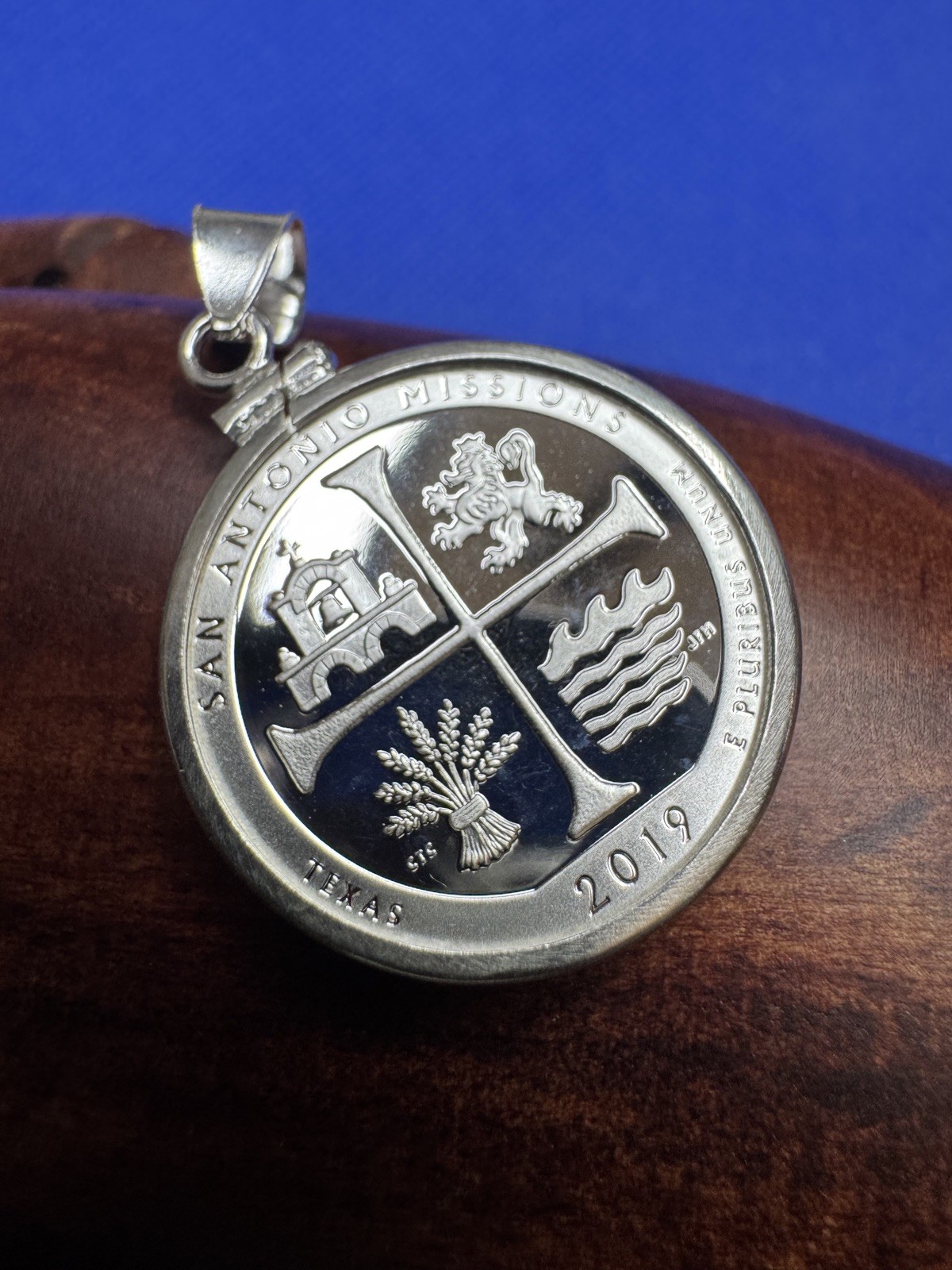 Coin Pendant 90% 2019 Silver Quarter Sterling Silver Bezel Soldered Bail UNC