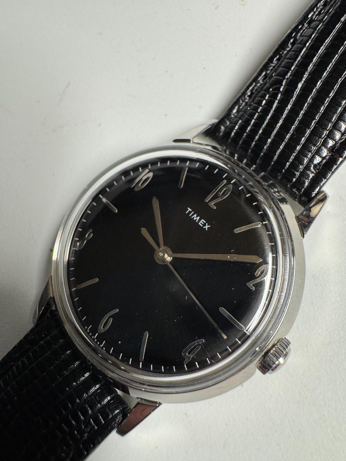 Timex 34MM Marlin 2018 Reissue Wind Up Midnight Sunburst TW2T18200 Runs Good