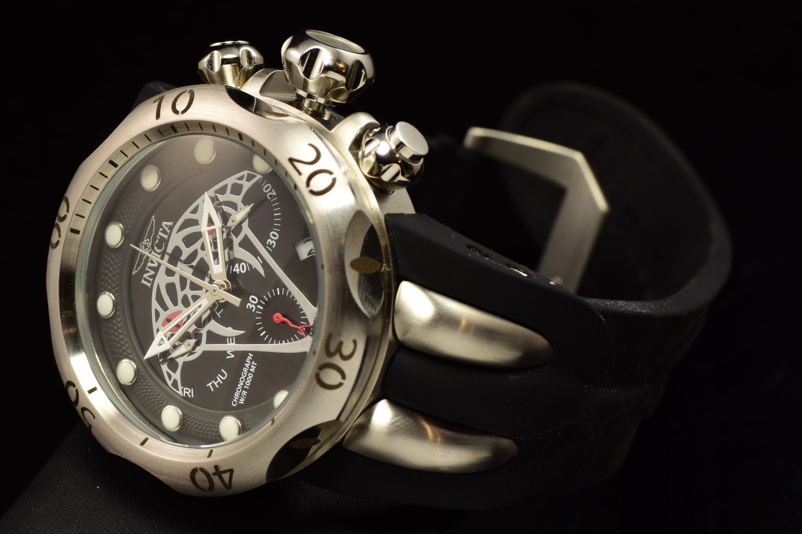 Invicta PRO DIVER Black Dial SOLID TITANIUM AUTOMATIC Men’s Watch (PRE-OWNED)