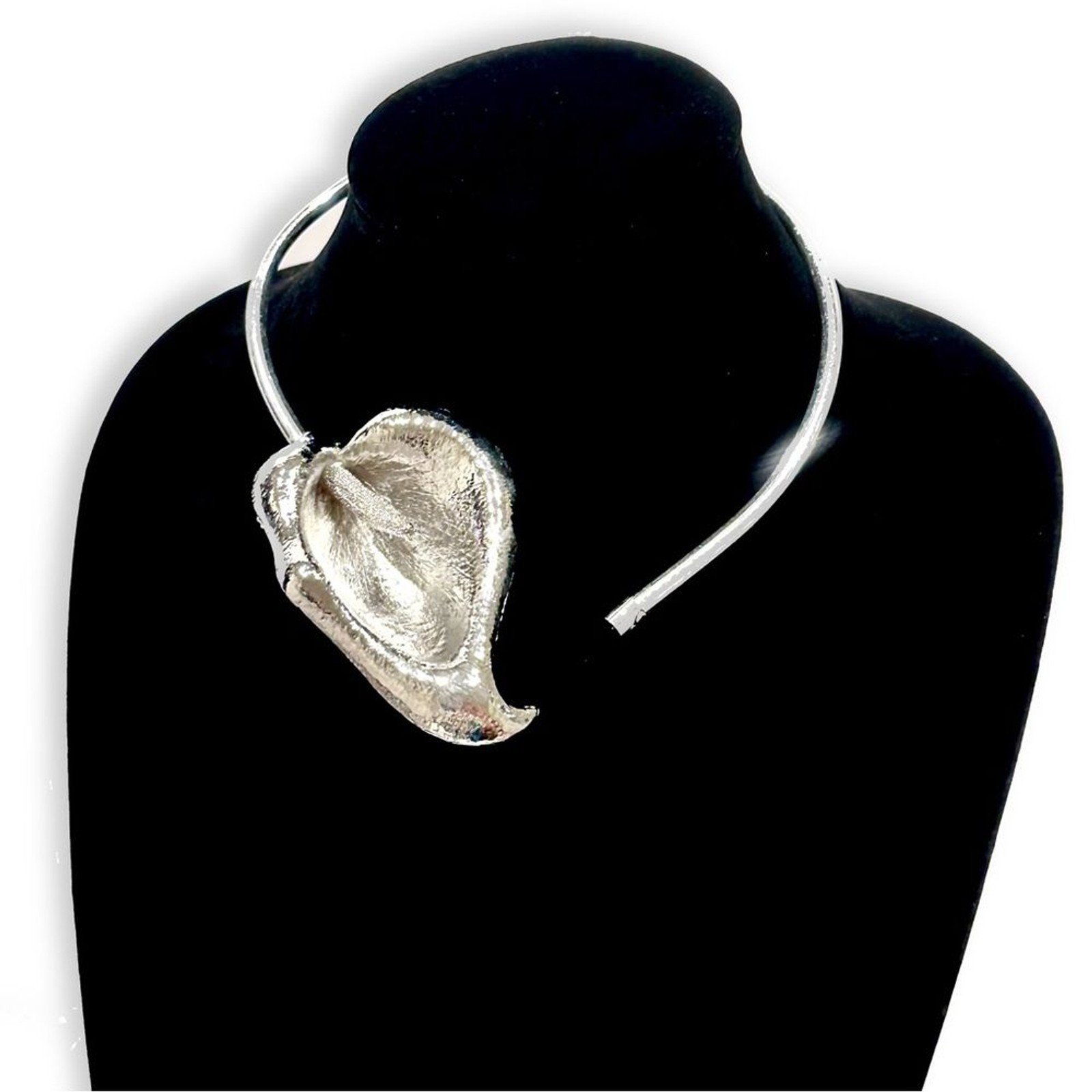 SILVER PANACHE | Cala Lily Contemporary Collar Artisan Necklace | NWT