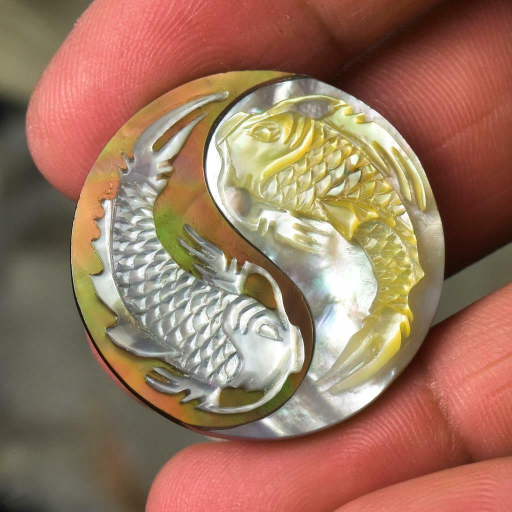 Naga Koi Fish Black White Gold Mother-of-Pearl Paua Shell Carving YinYang 5.72 g