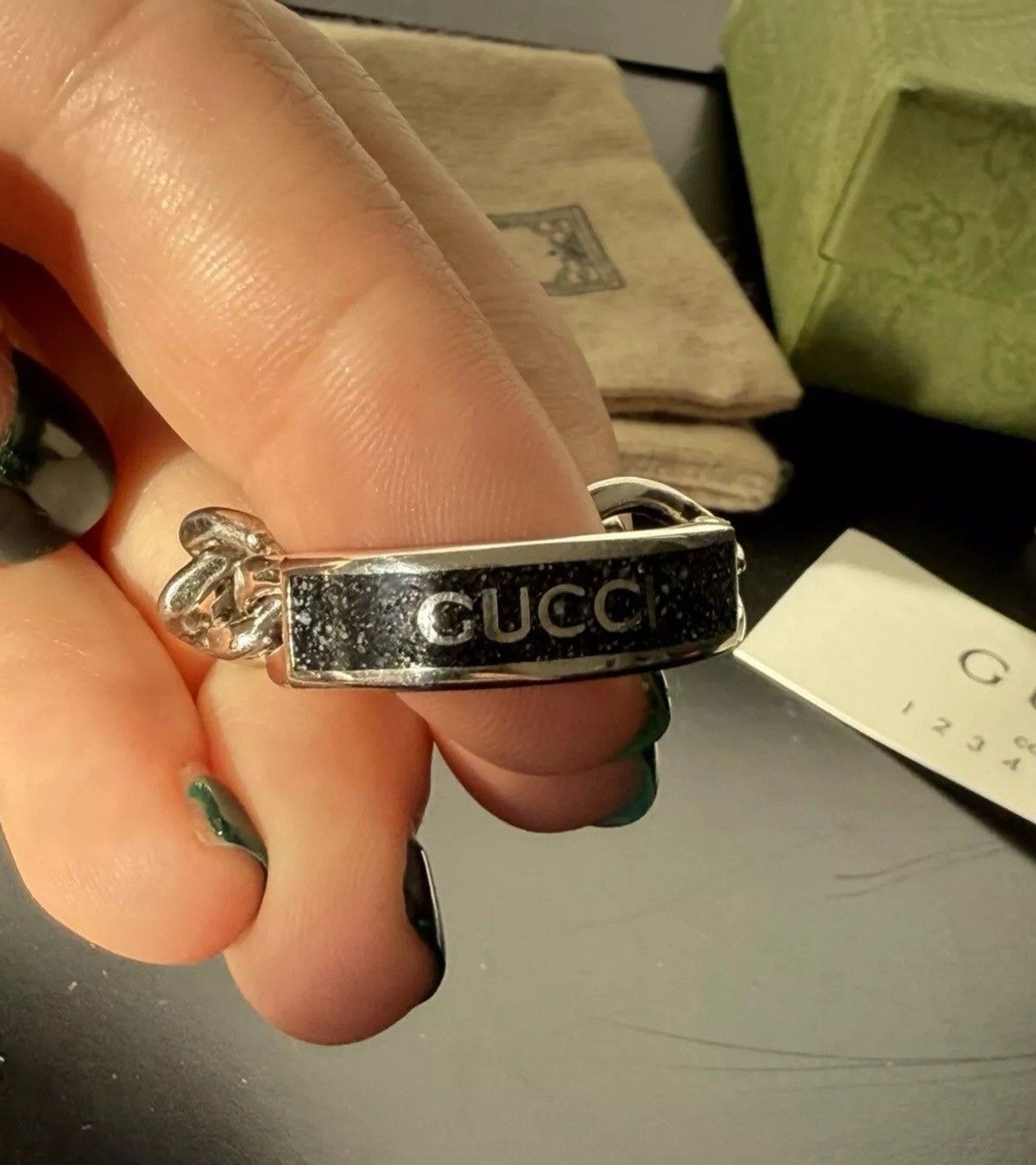 Gucci Logo Sterling Silver & Enamel Plaque Chain Ring Unisex Size IT25 US 11 NEW