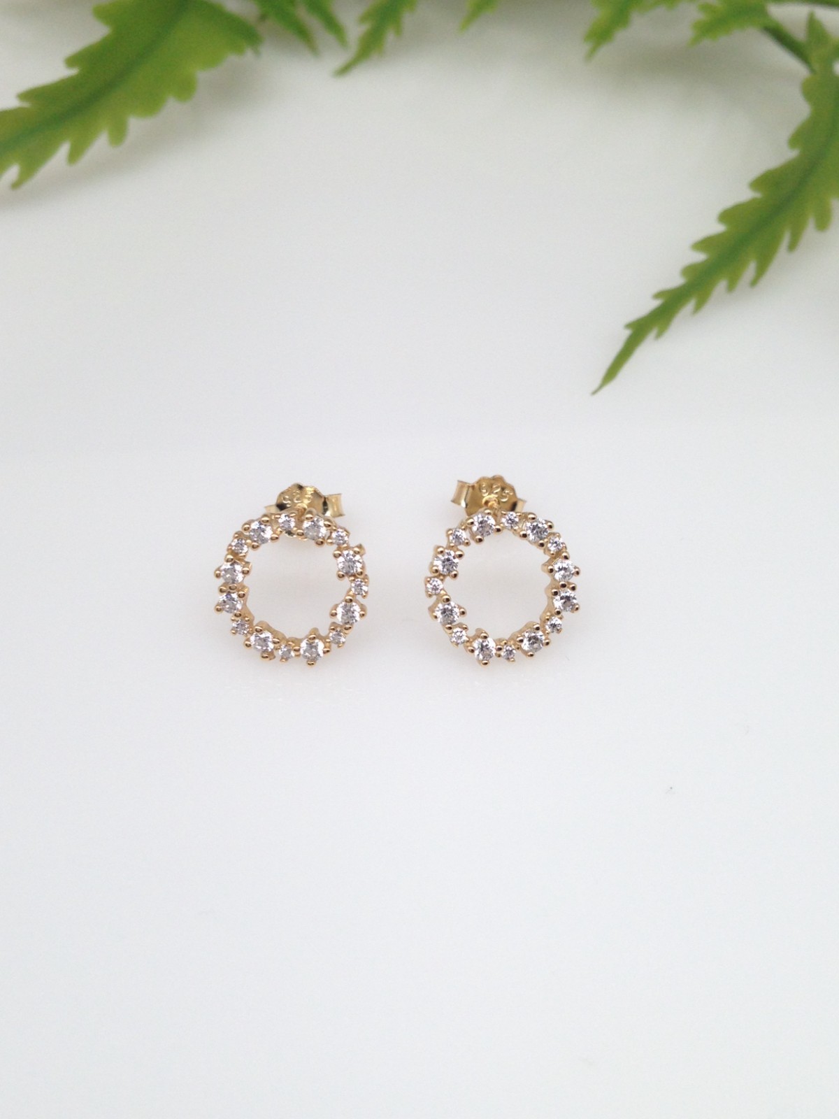 925 Sterling Silver CZ Gold Circle Stud Earrings Women Girls Tiny Studs 9.5mm