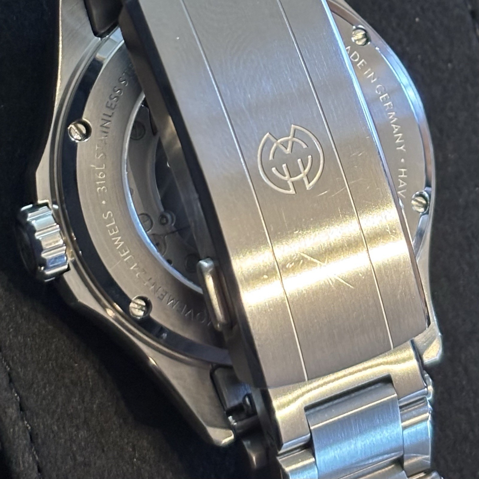 Henry Archer Havstrom Spectral Red, Meteorite, Automatic, 40mm, 200m, Limited