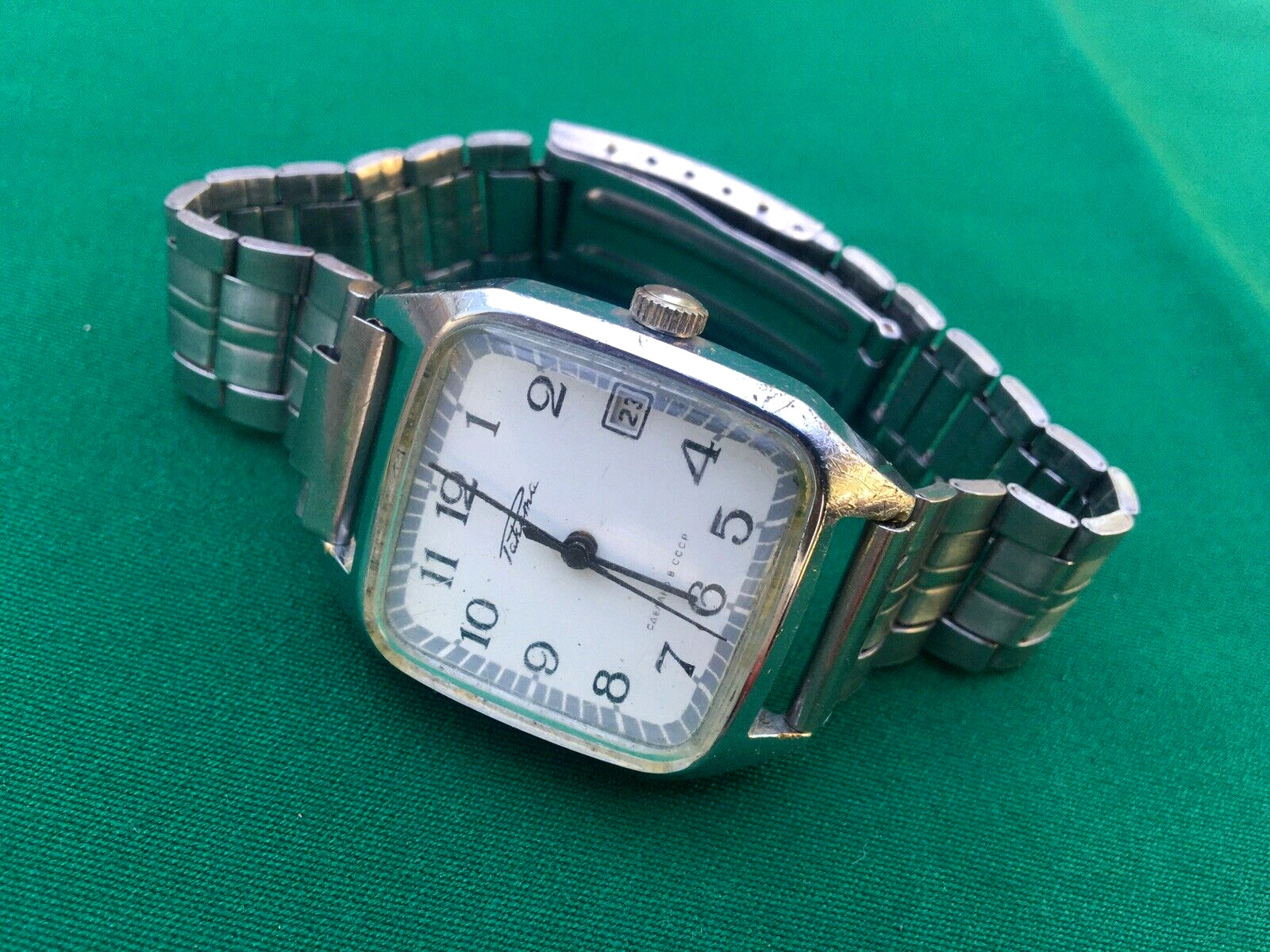 Vintage Wrist watch Raketa 2614.H USSR