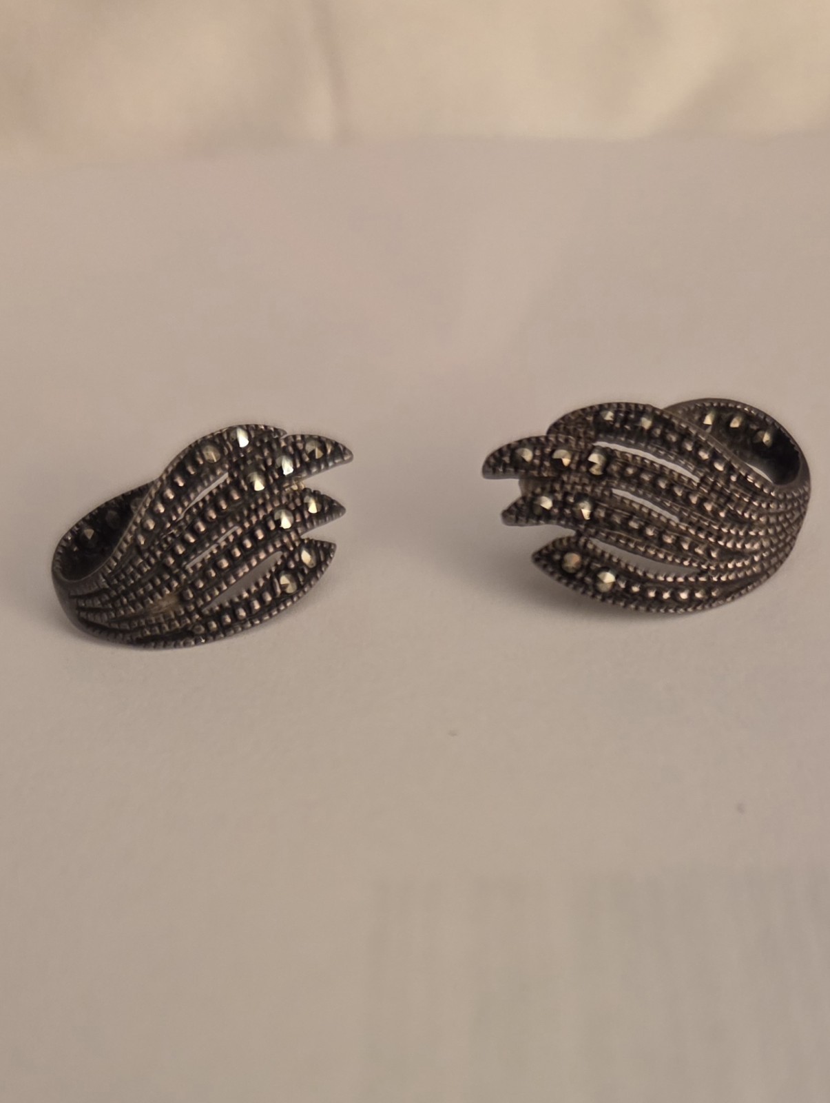 Vintage 925 Sterling Silver Marcasite Wing Feather Half Hoop Earrings Art Deco