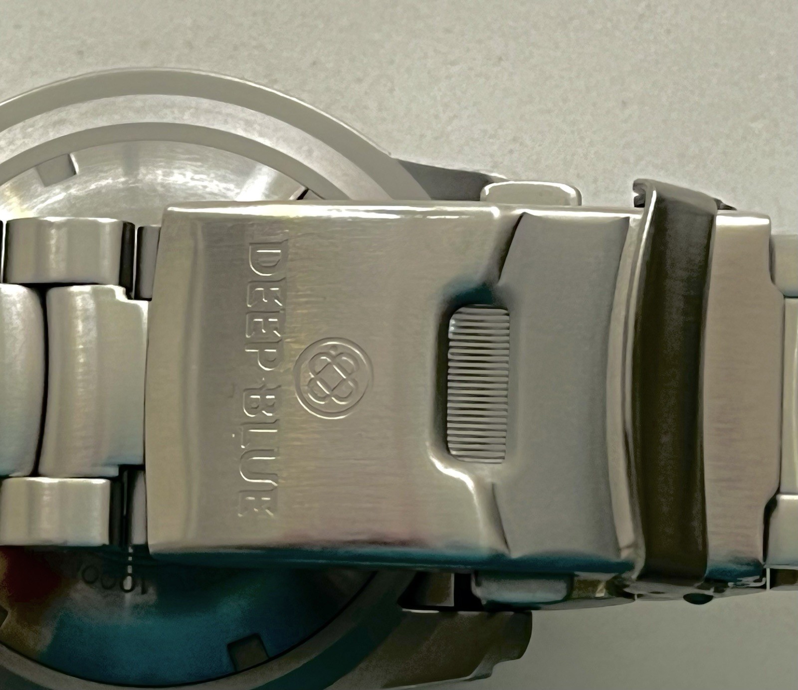 Deep Blue PRO SEA DIVER 1000M AUTO DIVE WATCH-ABALONE DIAL/Lightly Used.