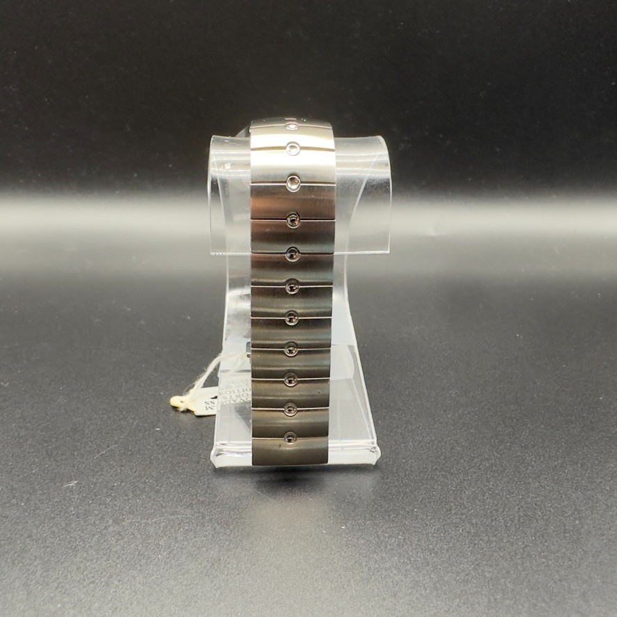 Vintage Movado SE Sports Edition Ladies 27mm Watch NEW OLD STOCK!! 84 G4 1851