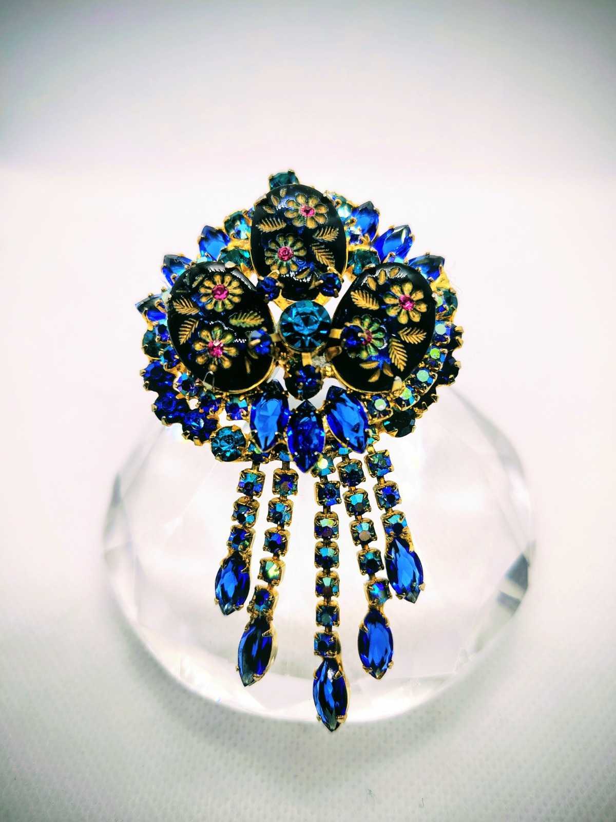 Juliana “Fruit Bowl” Sapphire Blue Waterfall, Carved Pendant Brooch 60’s Book Pc