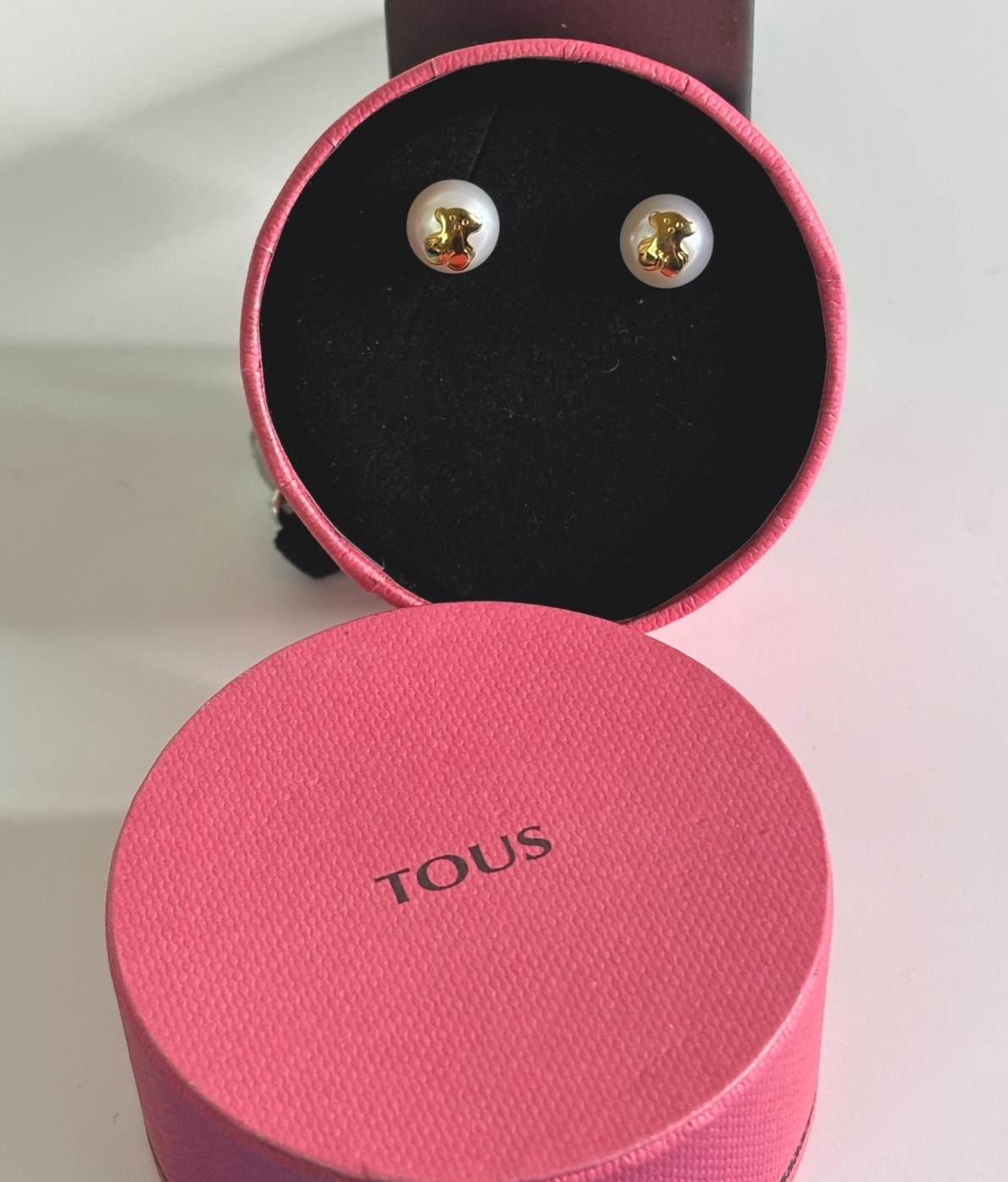 Authentic 18K SOLID GOLD TOUS BEAR EARRINGS WITH PEARLS BEAR MOTIF NEW In BOX