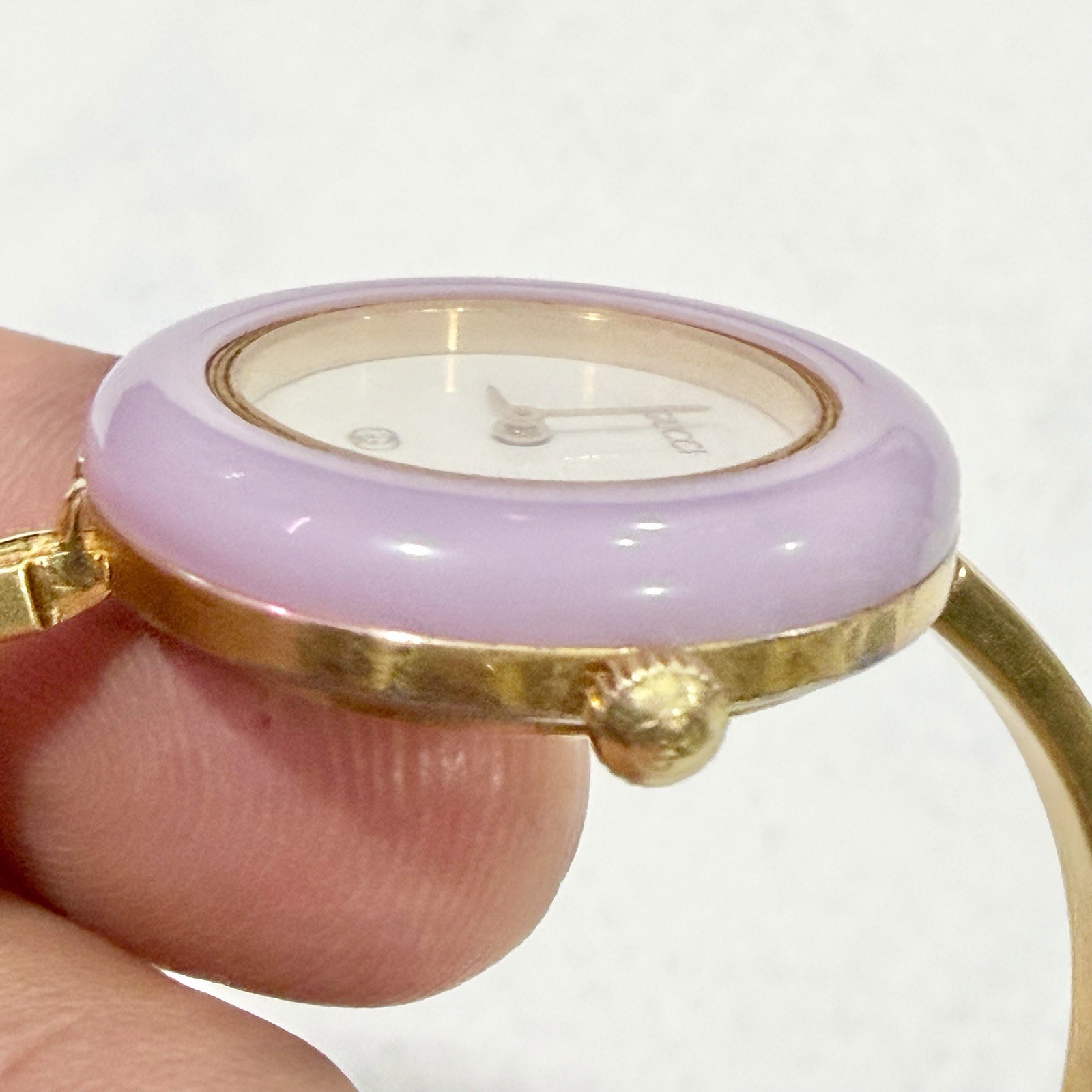 Gucci Change Bezel 1100 Gold 26mm Purple Bezel Quartz Women’s Watch RUNS!