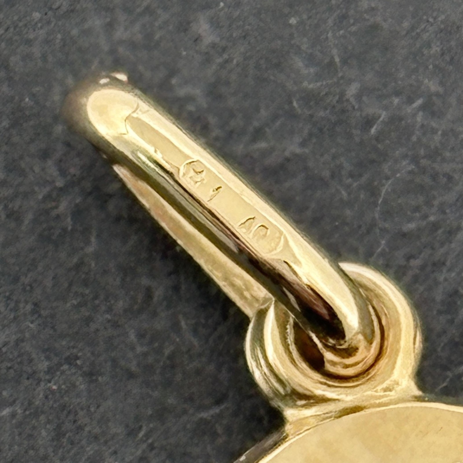 Miraculous Medal 15mm 18k Yellow Gold – Italy – UnoArre