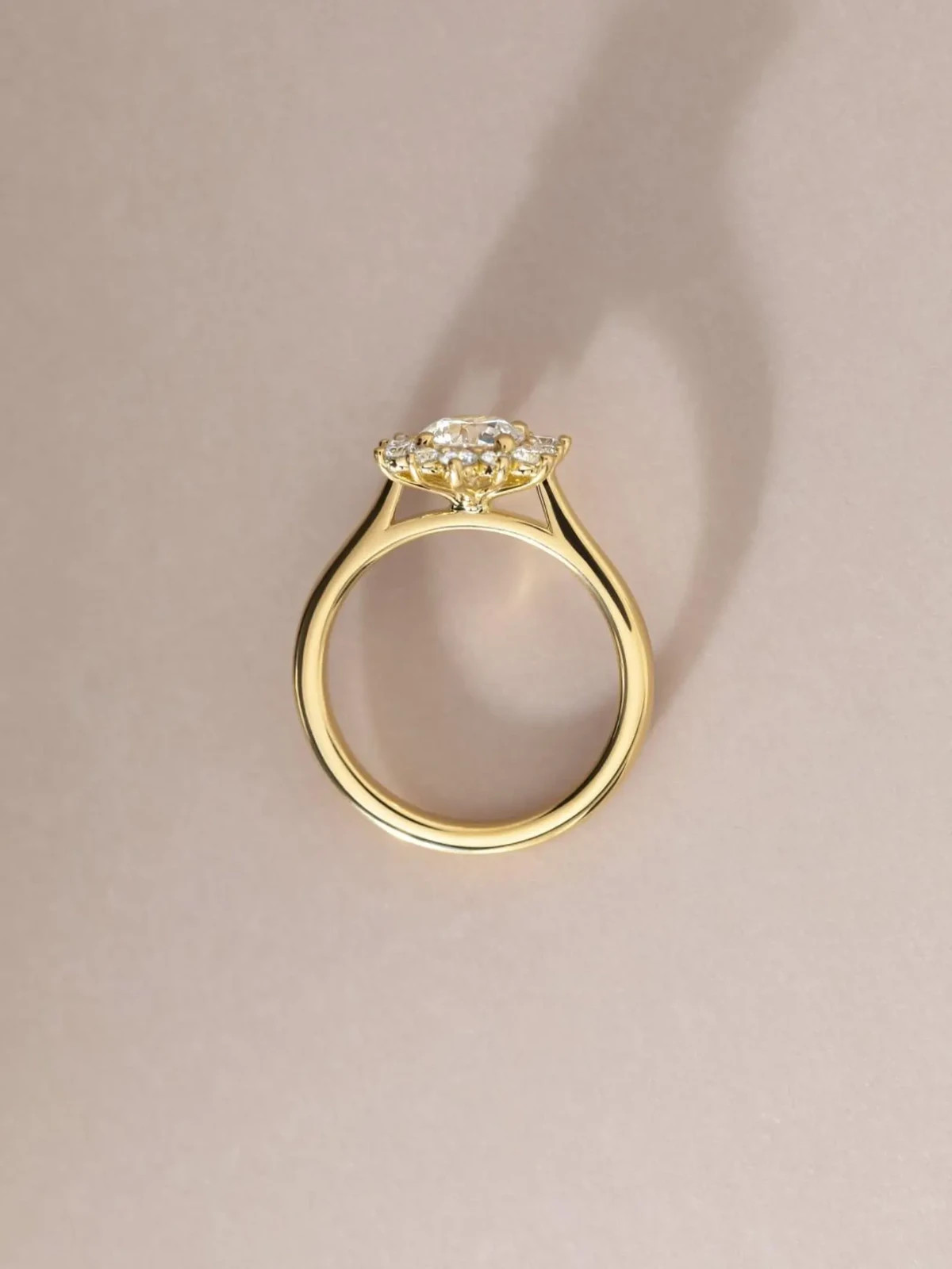 14k Yellow Gold Round Cut Lab Grown Diamond wedding Wear Jewelry Cluster Ring