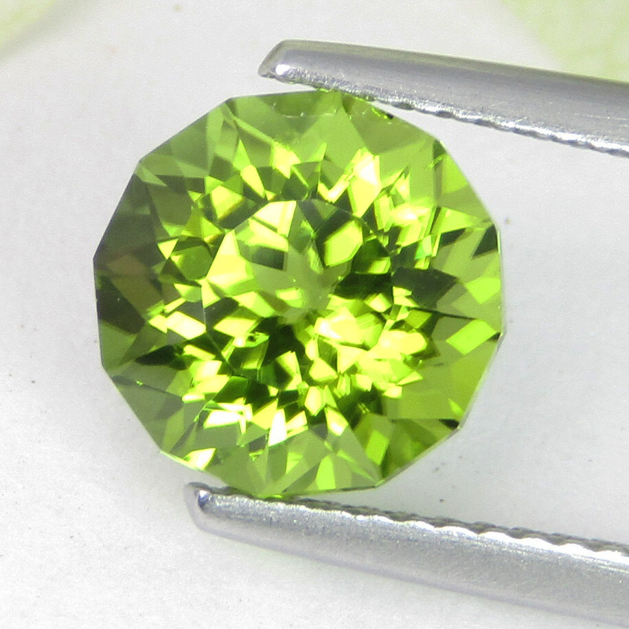 3.16Cts Glorious Natural Green Peridot 8.7mm Round Custom Cut Collection Gem
