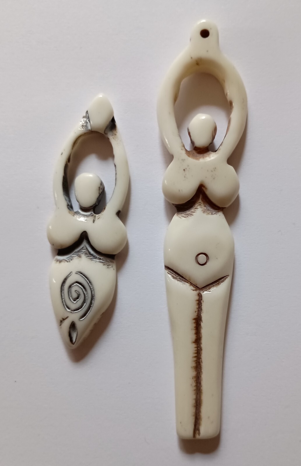 Pendants, Water Buffalo (Bubalus Bubalis) Bone, Goddesses, Set 2 Pcs, 4″ & 2.5″