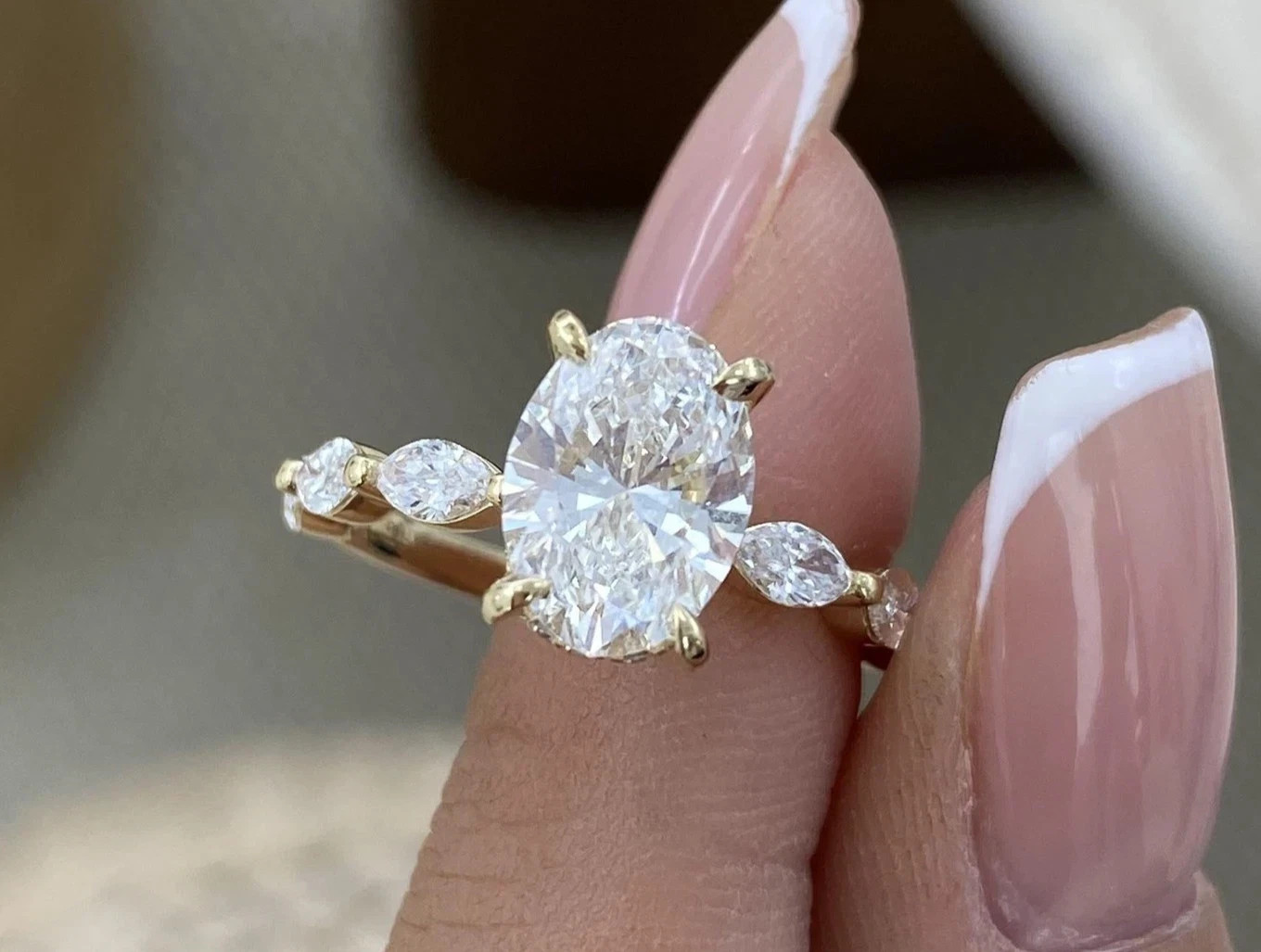 2.80 CT Oval Cut EF/ VS1 Lab Grown Diamond Women Engagement Ring 14k Yellow Gold
