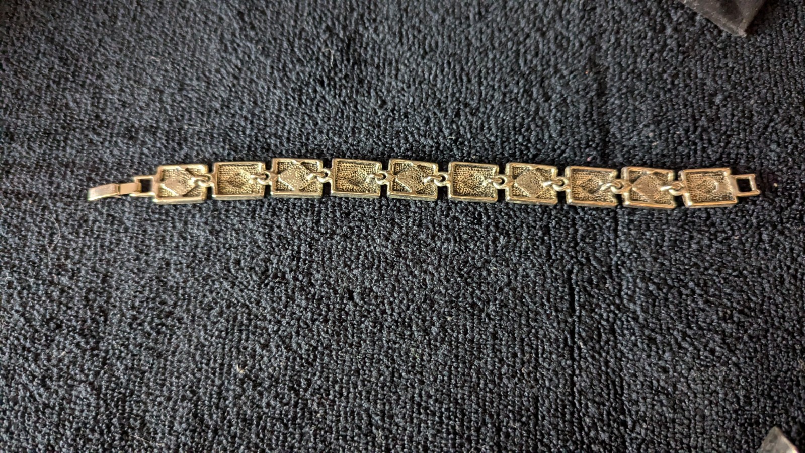 Vintage Silver Tone And Turquoise bracelet. 7 Inches. Not Stamped Silver Or 925