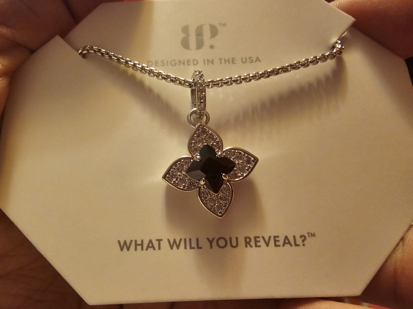 Bomb Party Necklace NK76322 Hurry, Take Clover – See Details