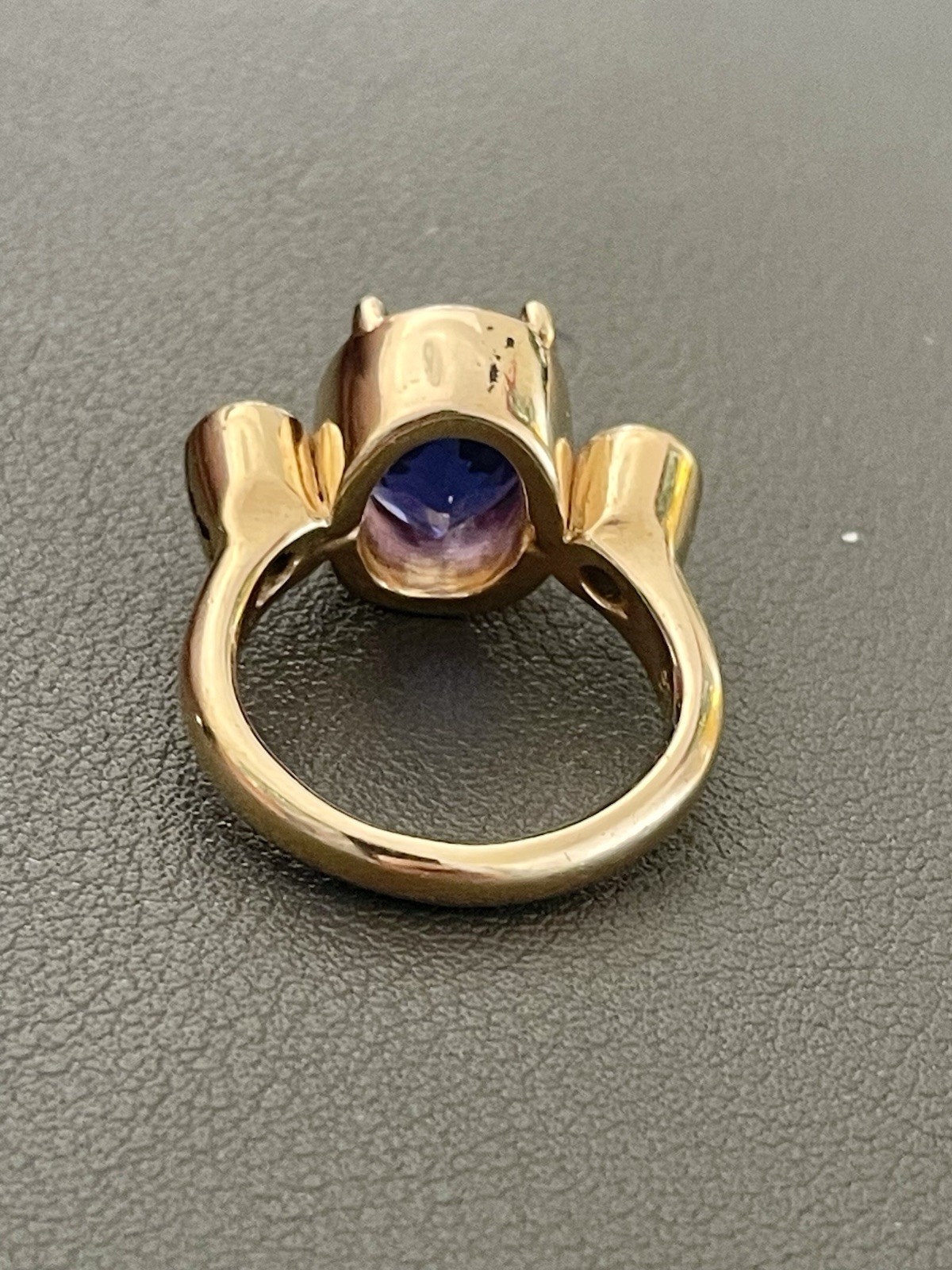 Gorgeous One Of A Kind 14k 5.5CTW Tanzanite and 0.50CTW Diamond Ring. S6 (X332)