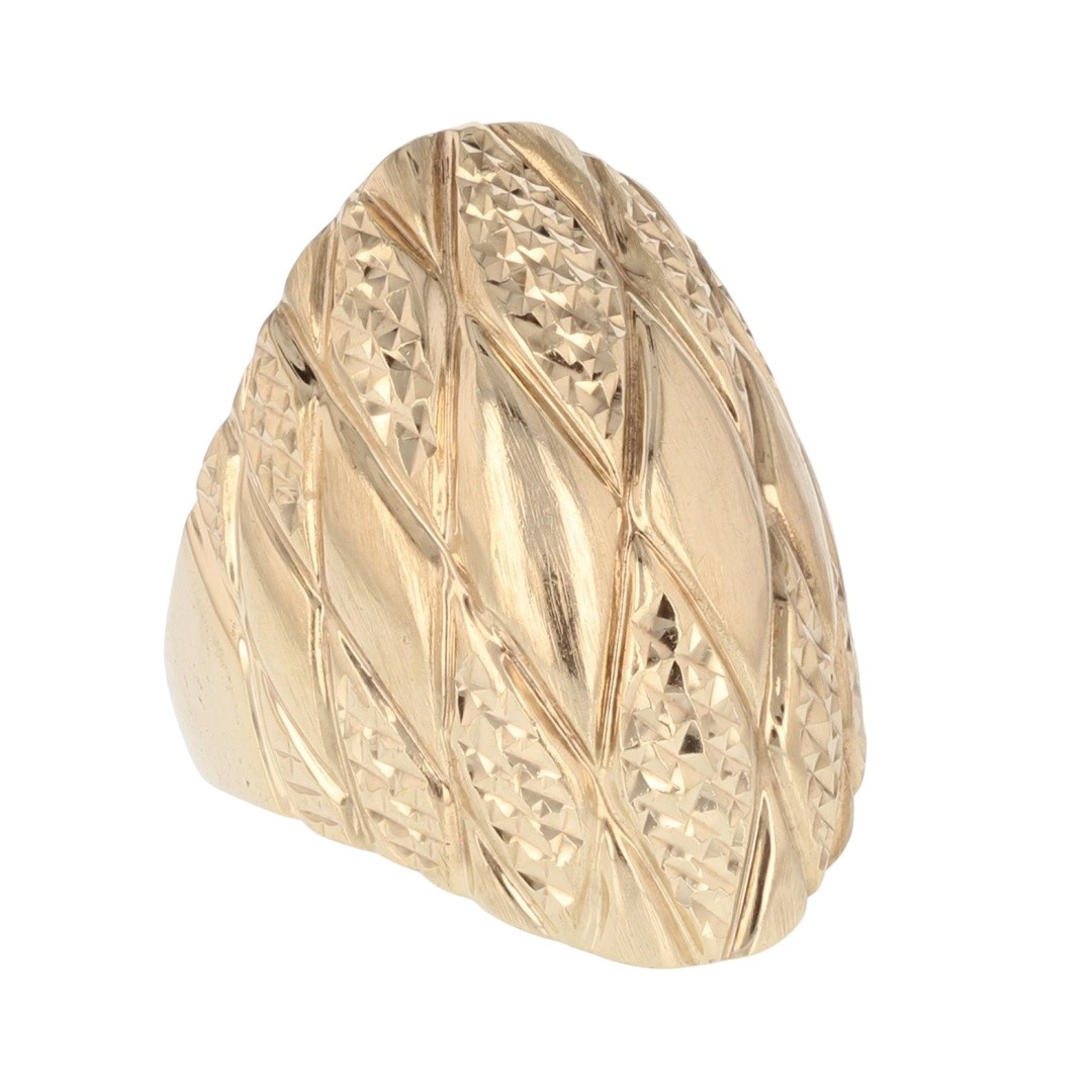 23.6mm Textured Quilted Pattern Dome Ring 10k Yellow Gold 4.40 Grams Size 5