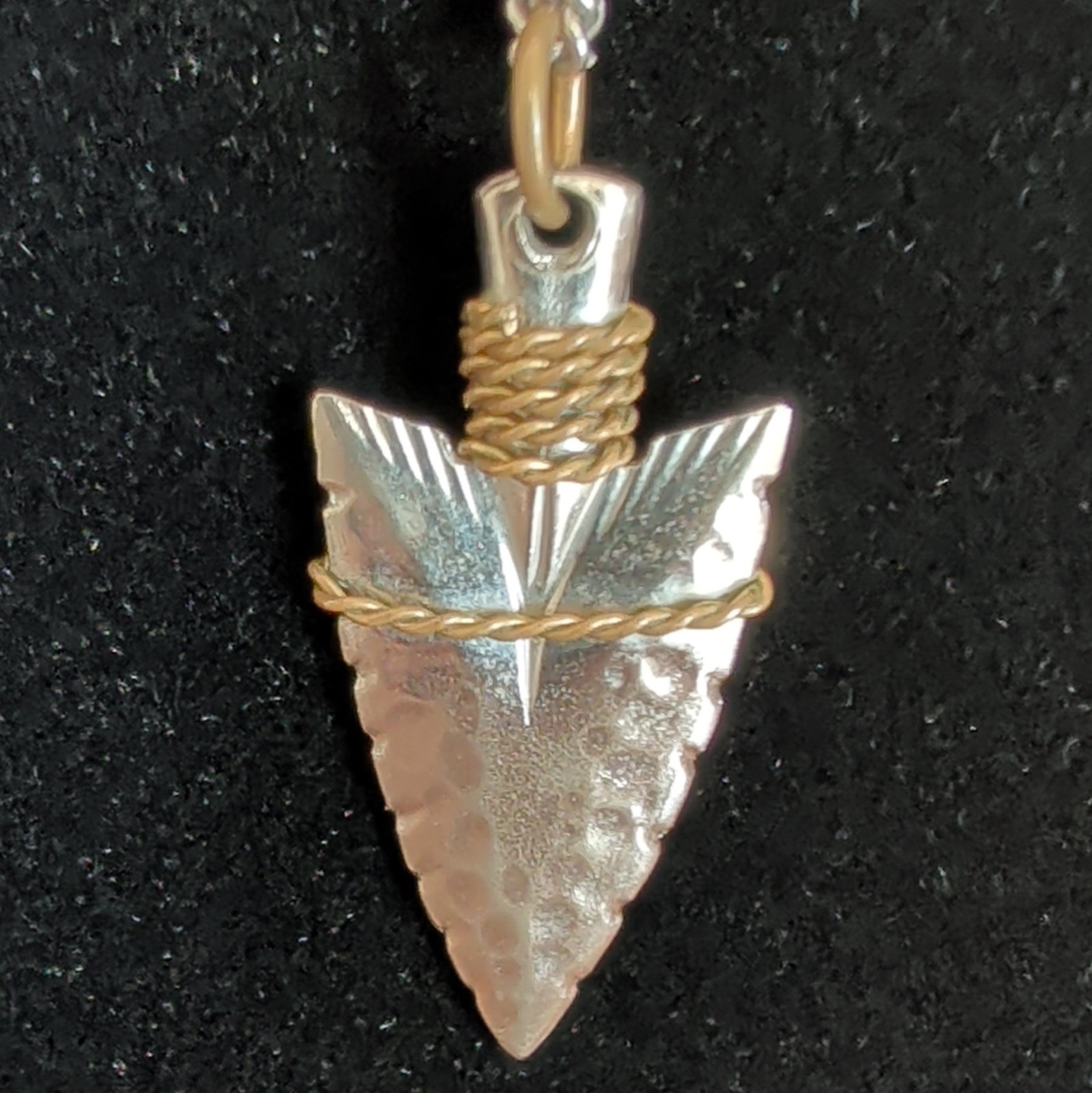 Silver Tone Hammered Arrowhead Pendant Cable Chain Necklace Gold Tone Wire Wrap