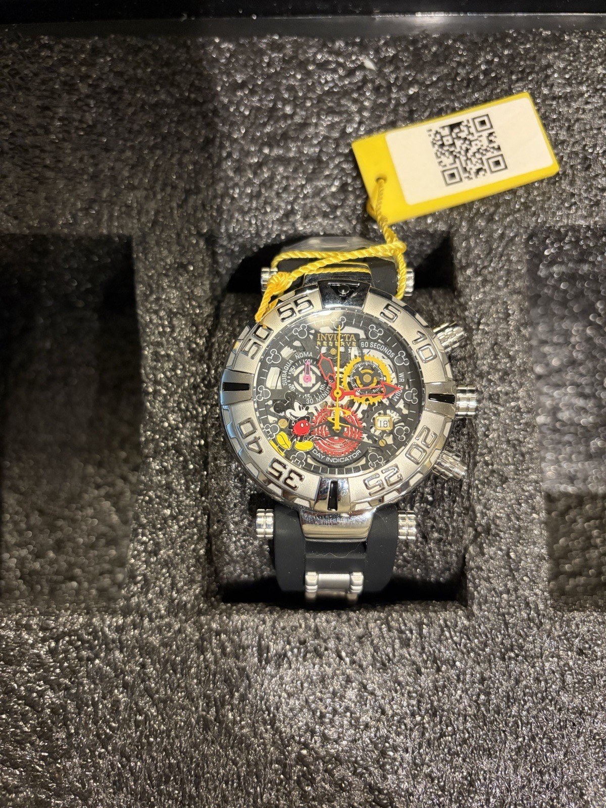 Invicta 22733 Disney Limited Edition Mickey Mouse Men Watch 262/1500