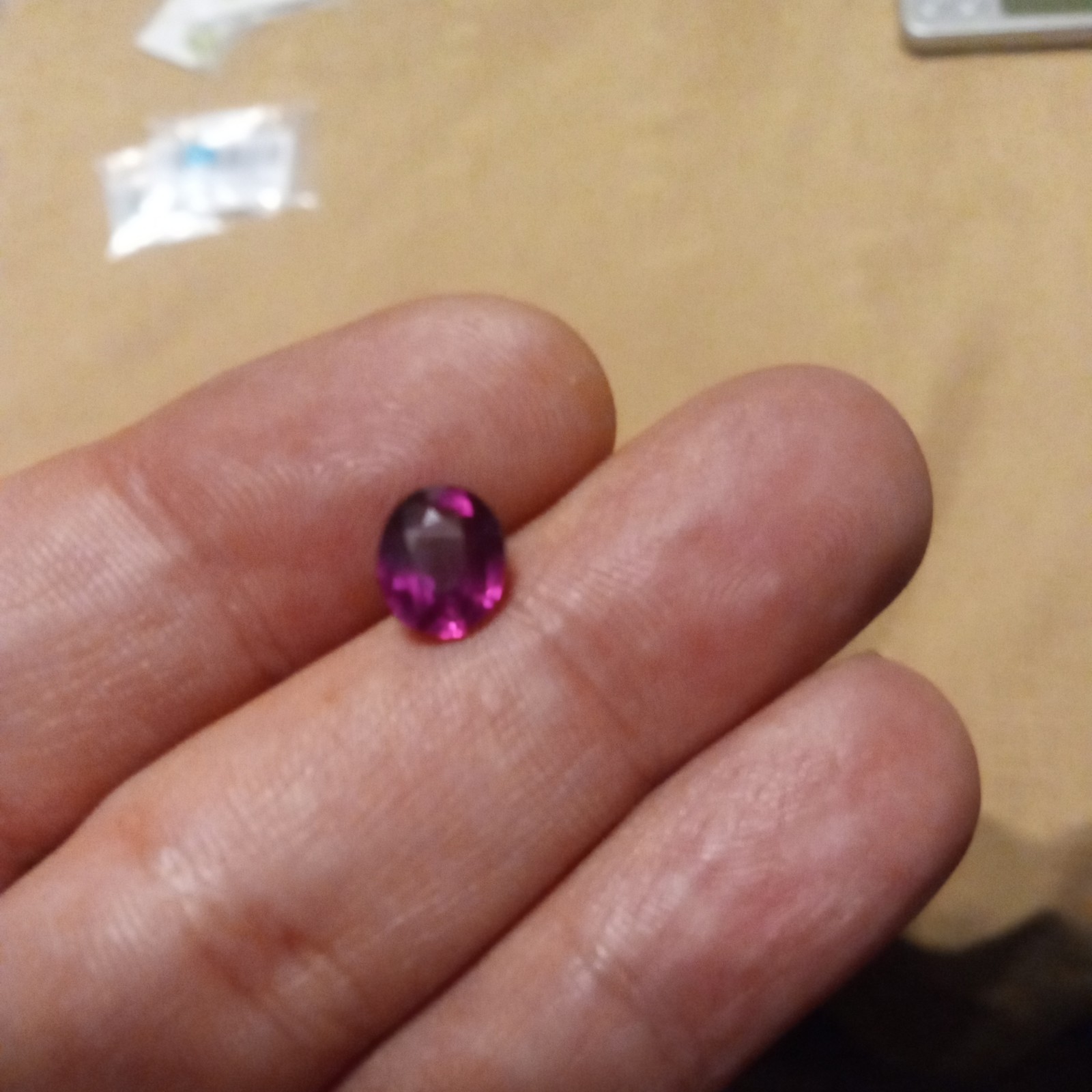 1.83 ct natural pinkish purple rhodolite Garnet oval shaped beautiful