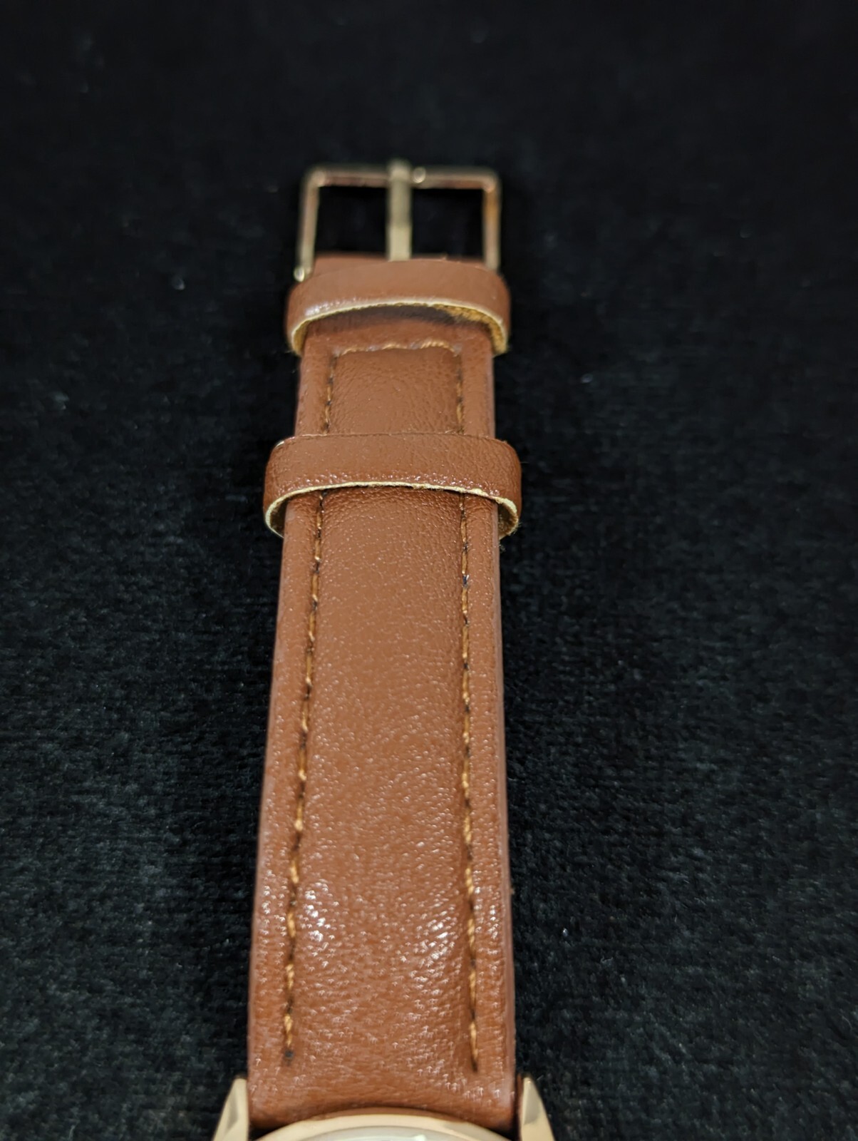 Womans World Map Dial Gold Tone Case Brown Faux Leather Band Watch 7.5 Inch