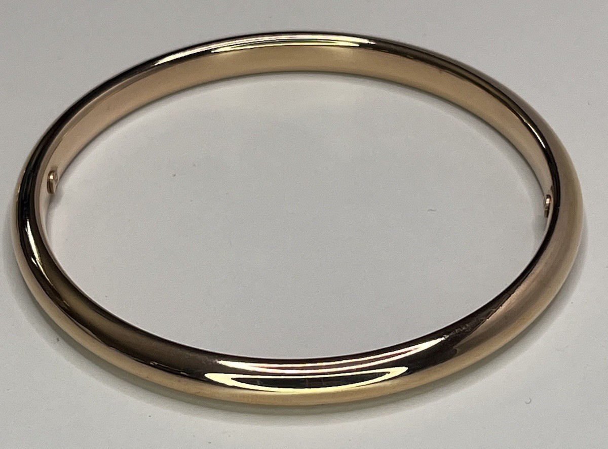 One Milor Italy 14K Rose Gold Over Resin Rounded Shape Oval Bangle Bracelet 8”